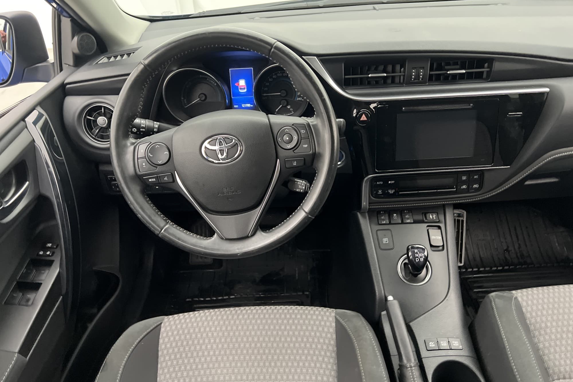 Toyota Auris Touring Sports Hybrid Selection M&K-Värm Kamera