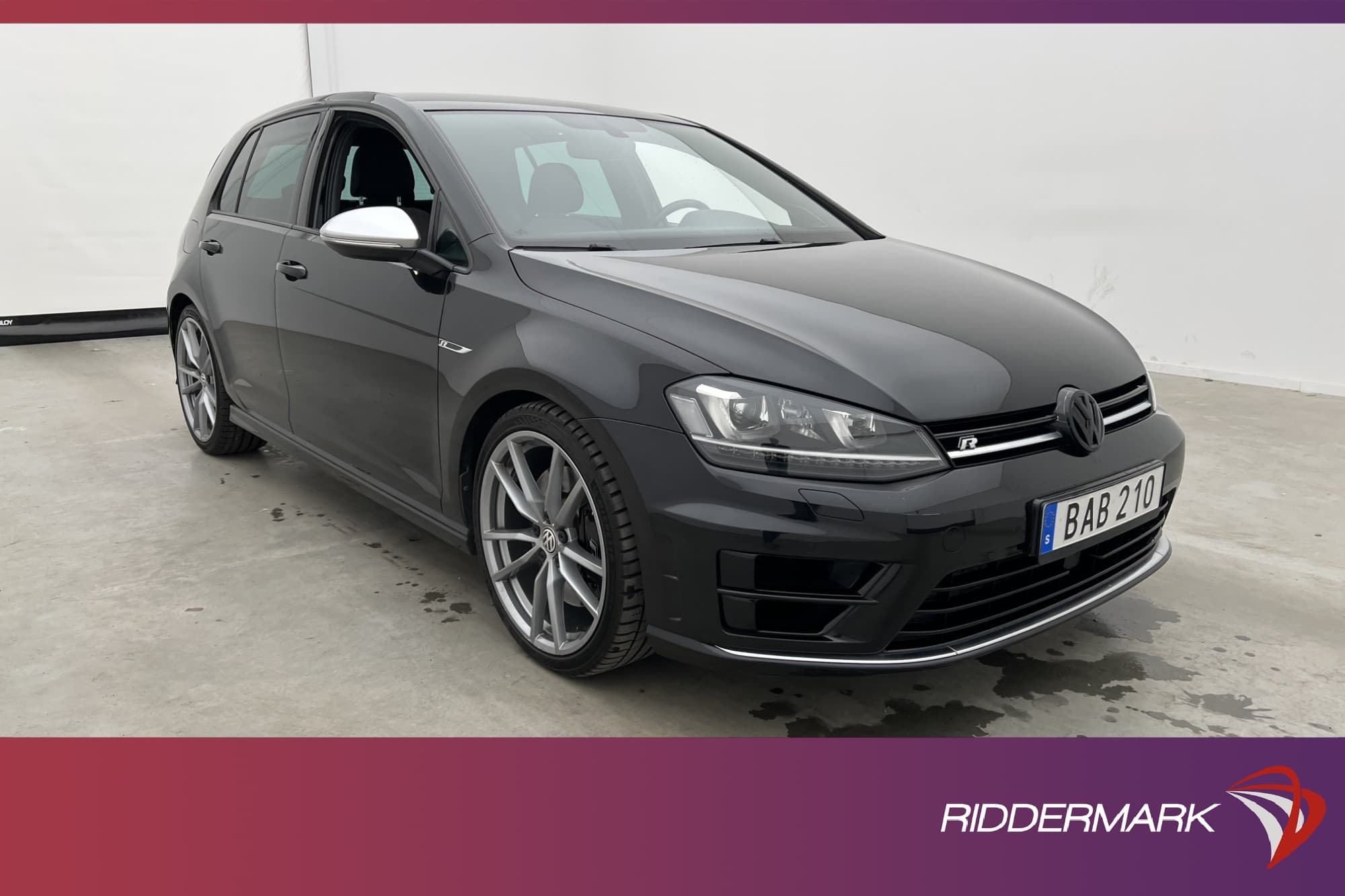 Volkswagen Golf R 300hk 4M