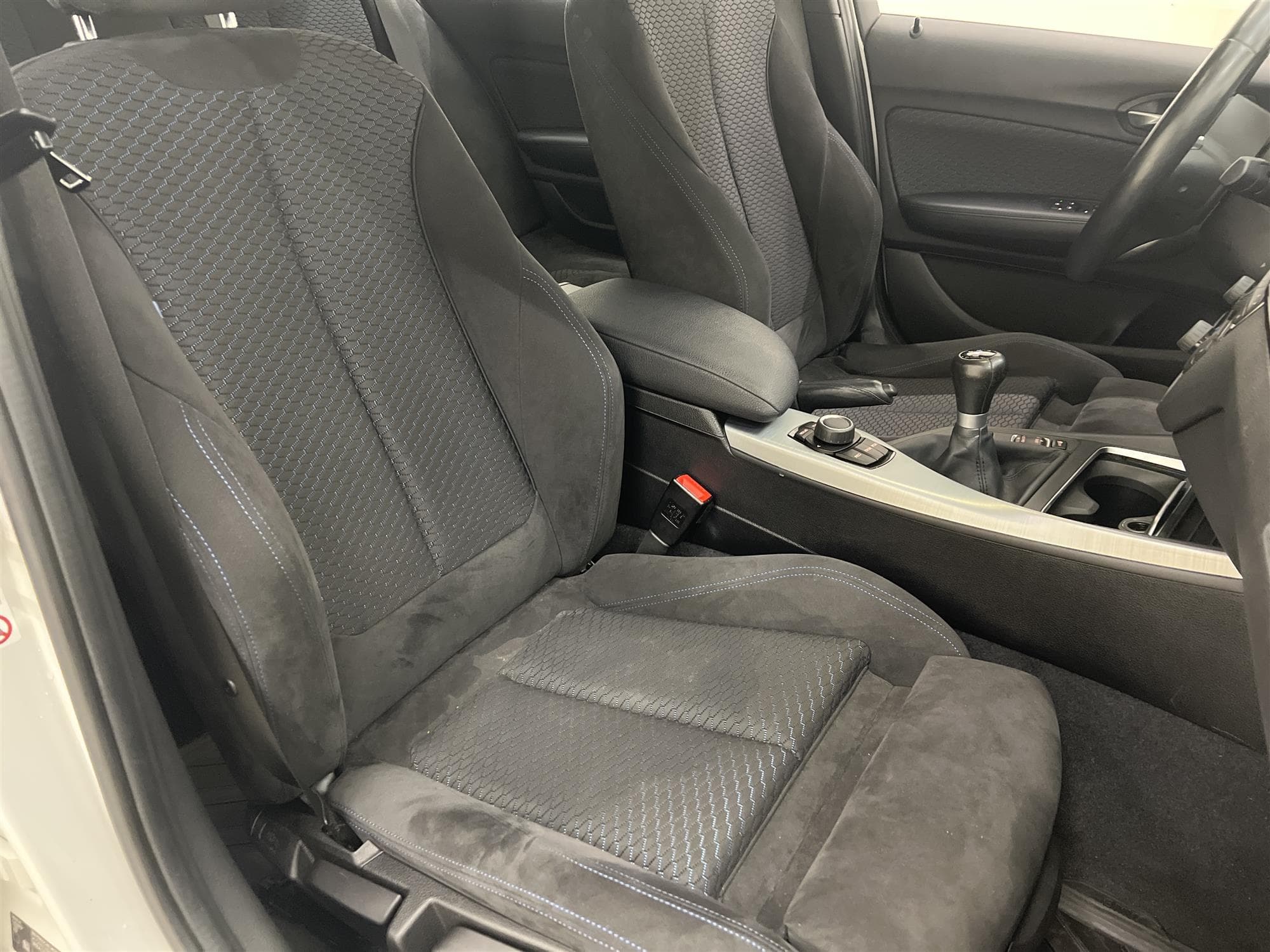 BMW 118i 136hk M-Sport Sensorer Rattvärme Välservad