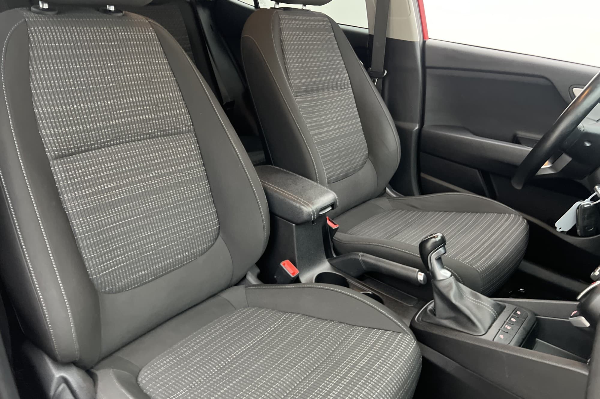 Kia Stonic 1.4 MPi 99hk Advance Kamera CarPlay Rattvärme