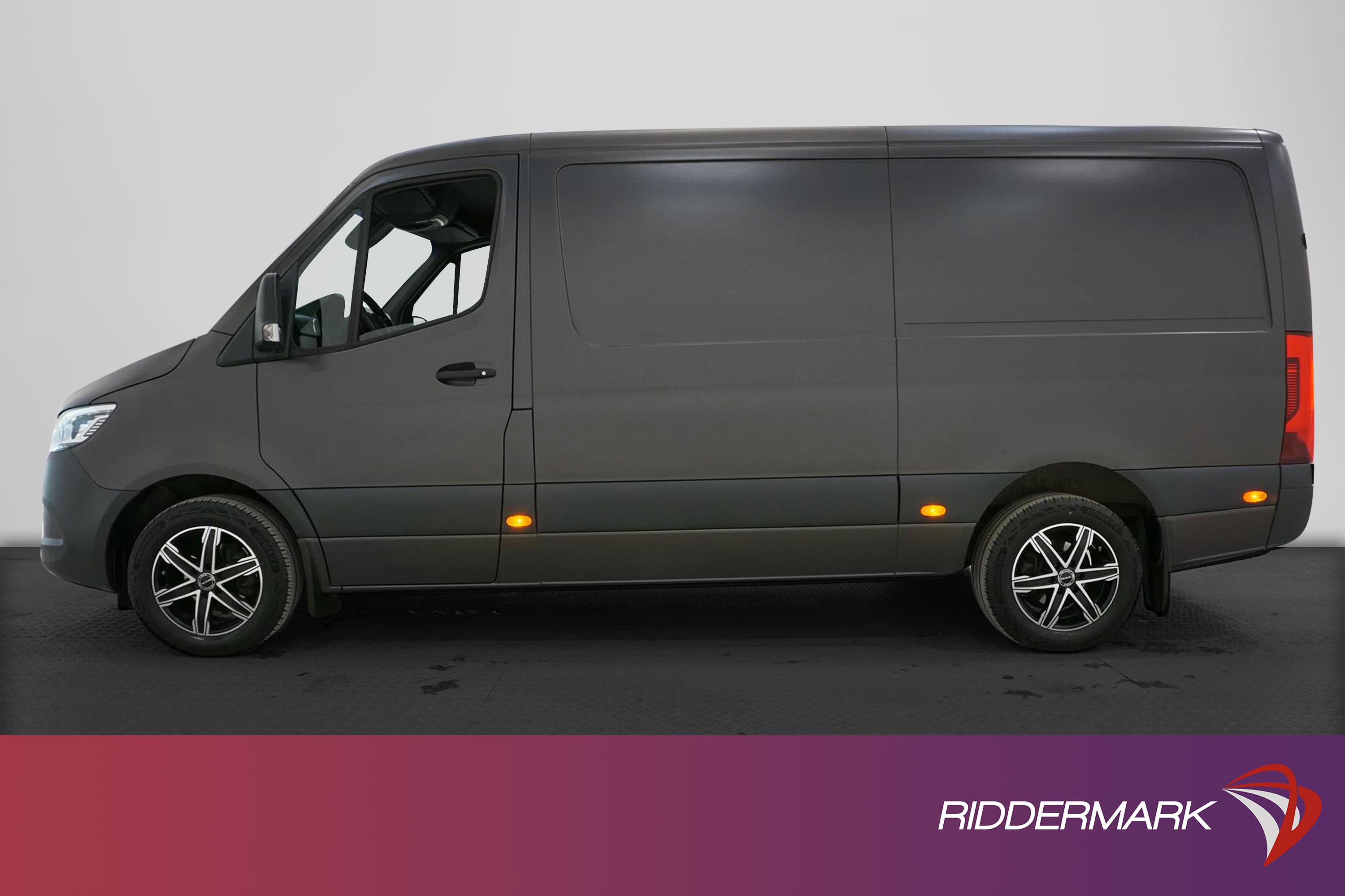 Mercedes-Benz Sprinter 317 Automat Lång Drag Värmare Moms