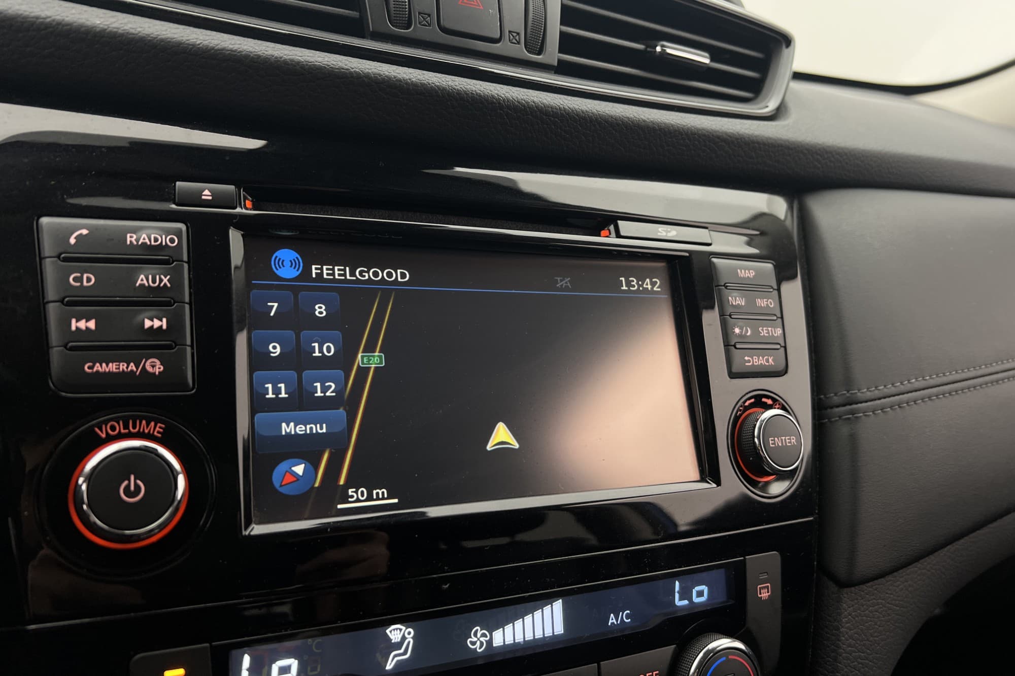 Nissan X-Trail dCi 130hk Tekna BOSE 360° kamera Navi Skinn