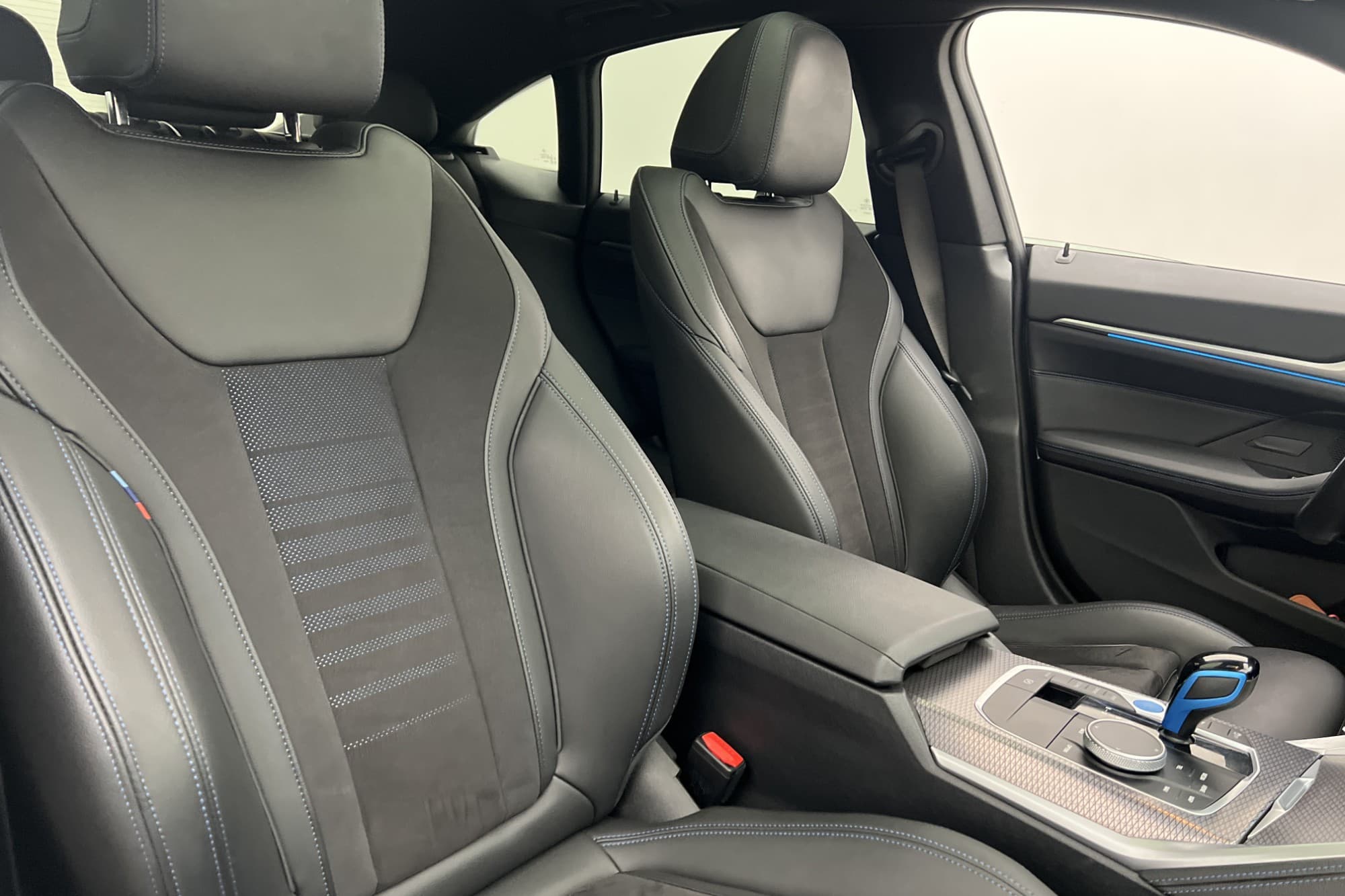 BMW i4 eDrive40 340hk M Sport Taklucka Kamera CarPlay