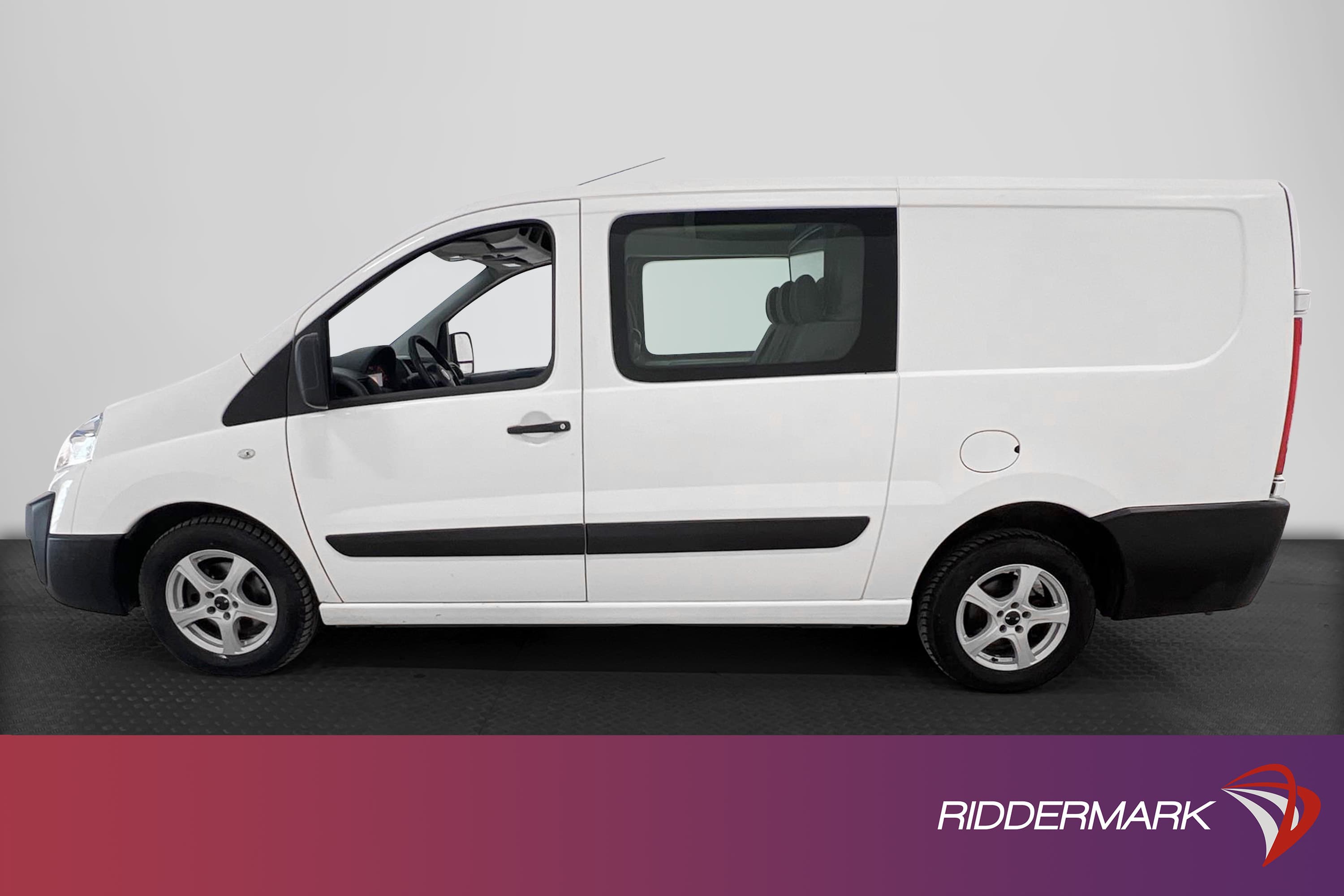 Fiat Scudo Crew Van 2.0 128hk 6-sits Värmare Drag PDC
