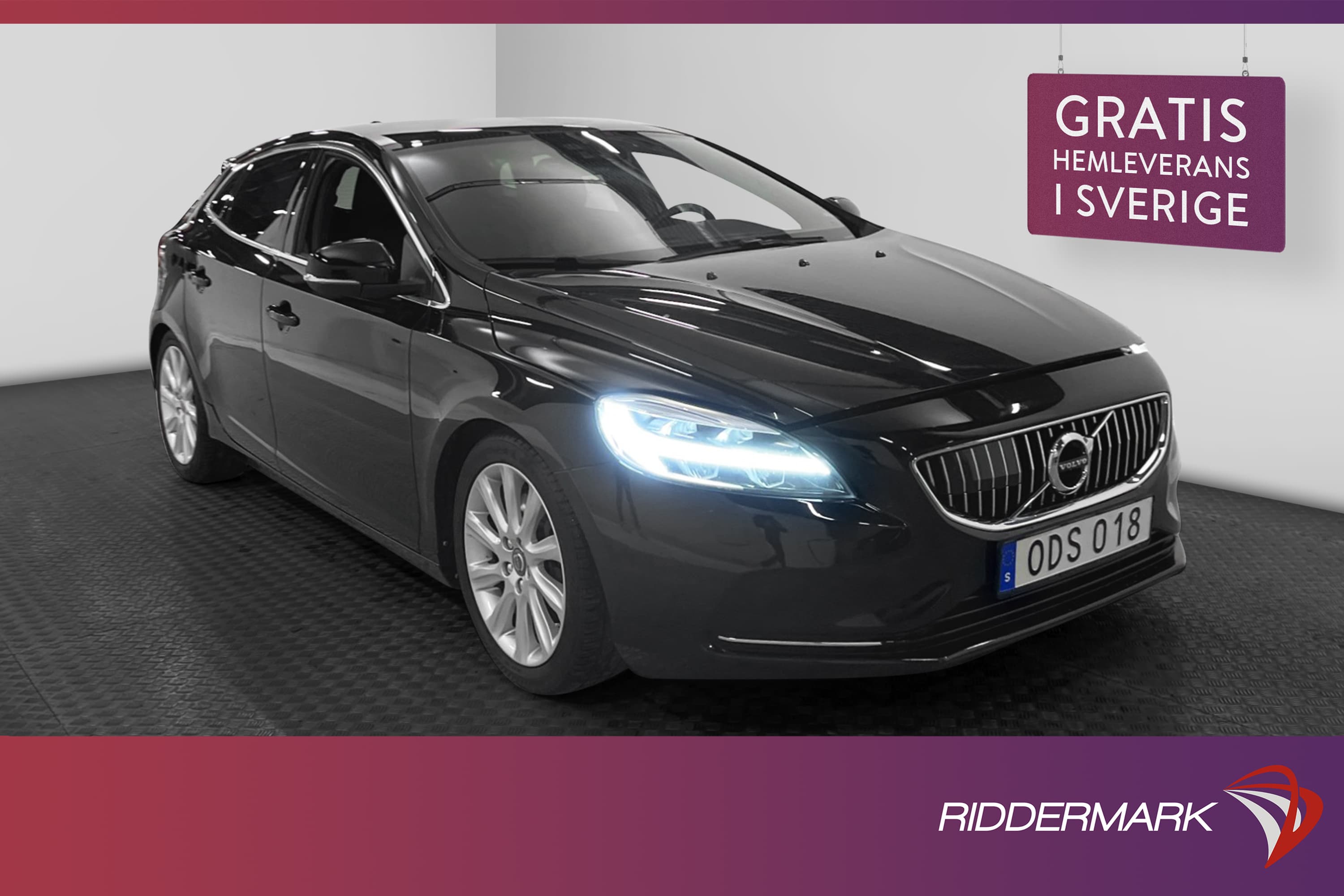 Volvo V40 D4 190hk Inscription Pano D-värme VOC Skinn Navi