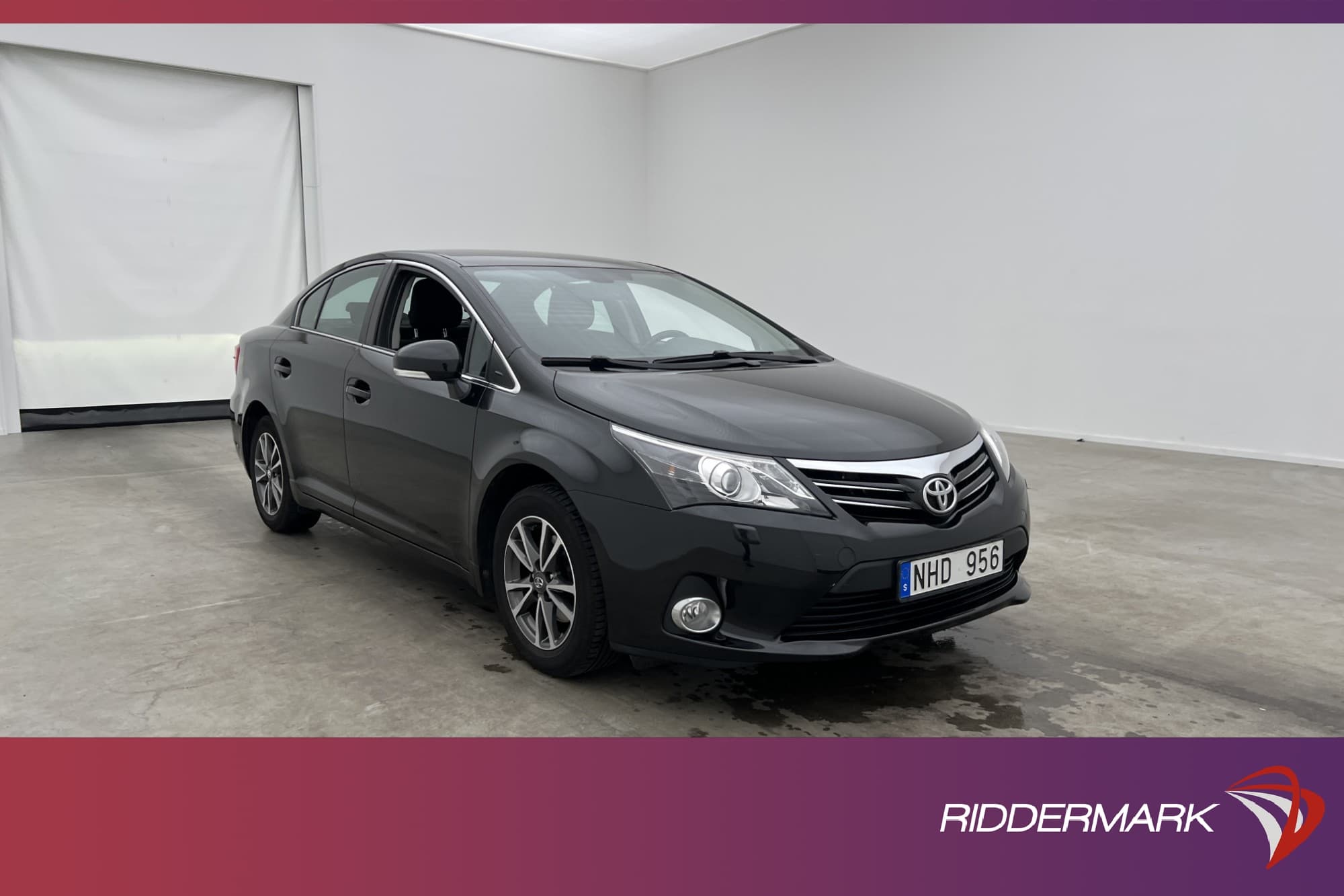 Toyota Avensis Sedan 1.8 147hk