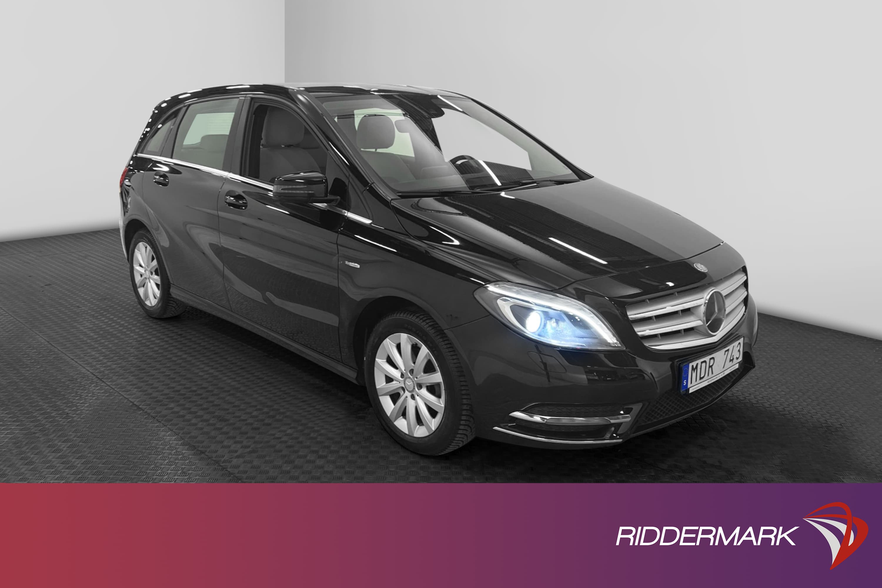 Mercedes-Benz B 180 122hk