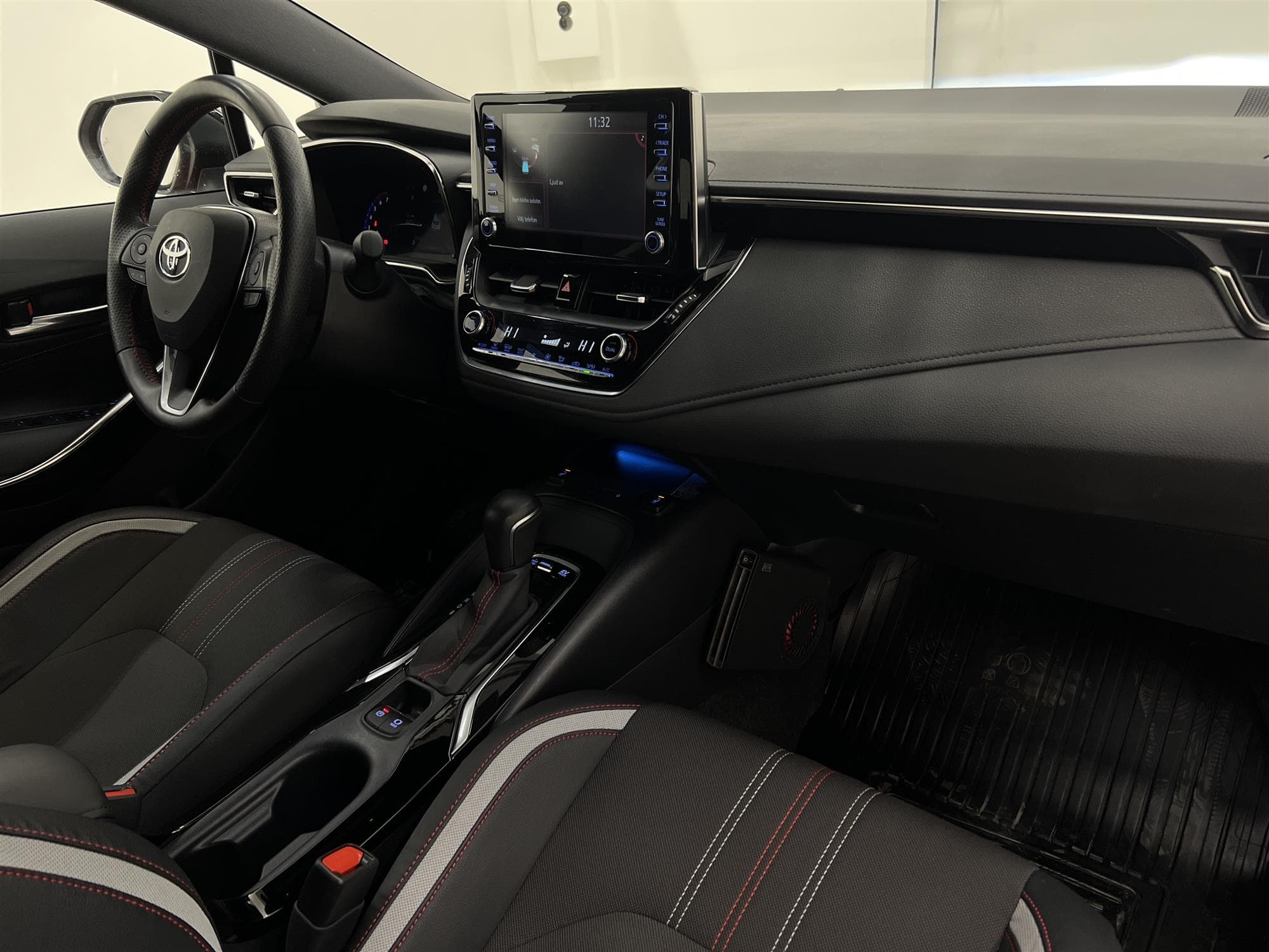 Toyota Corolla Hybrid 122hk GR Sport M&K-Värm HUD 0,4L/mil