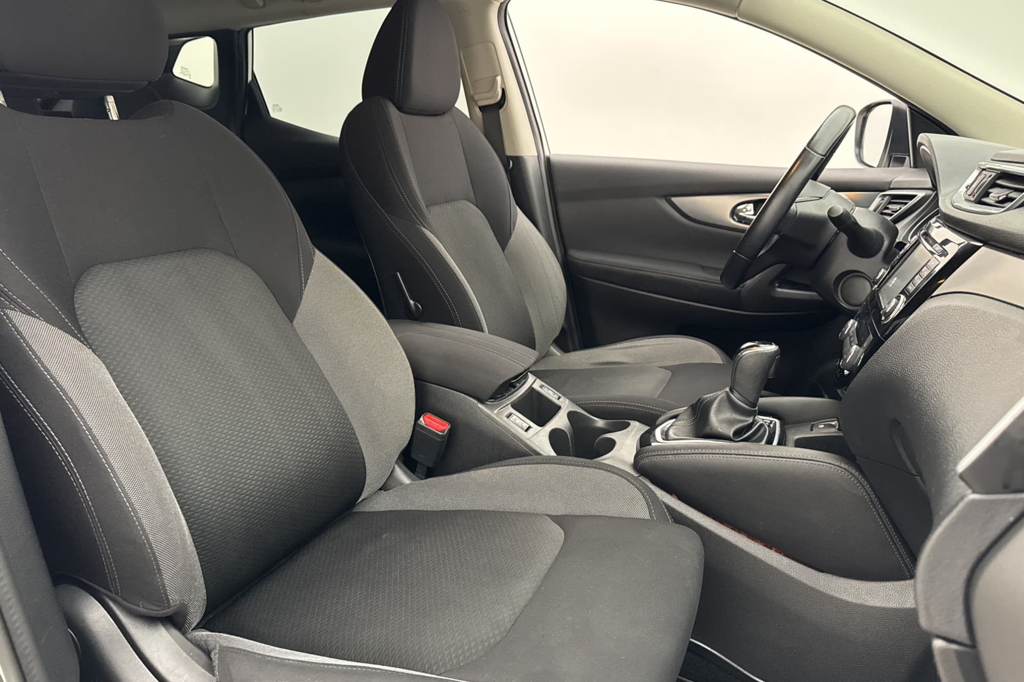 Nissan Qashqai 1.2 DIG-T 115hk N-Connecta 360° Navi 