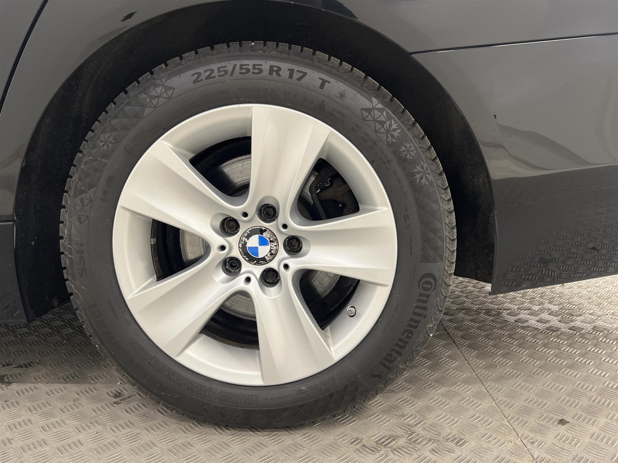 BMW 520d 190hk xDrive M Sport D-värm HiFi Skinn Navi