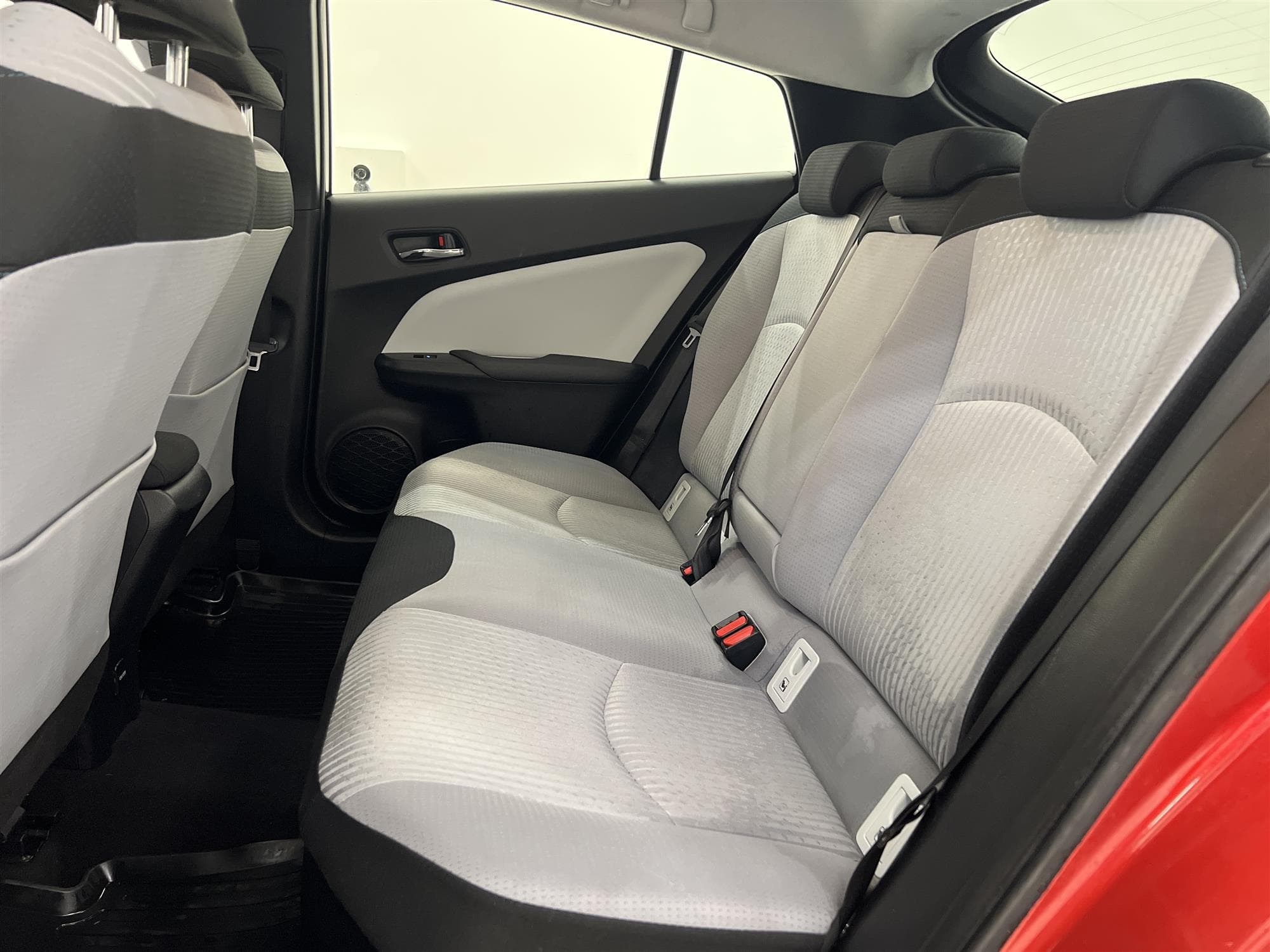 Toyota Prius Hybrid CVT 122hk HUD B-Kam Låg Skatt