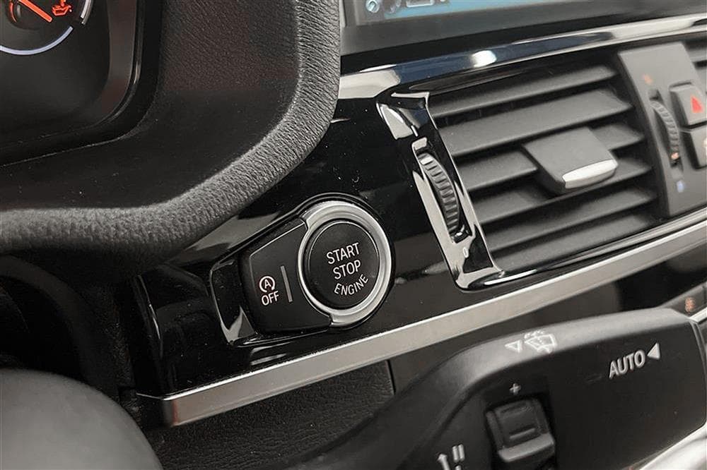 BMW X4 M40i 360hk M-Sport T-lucka 360° H/K HUD Navi Drag