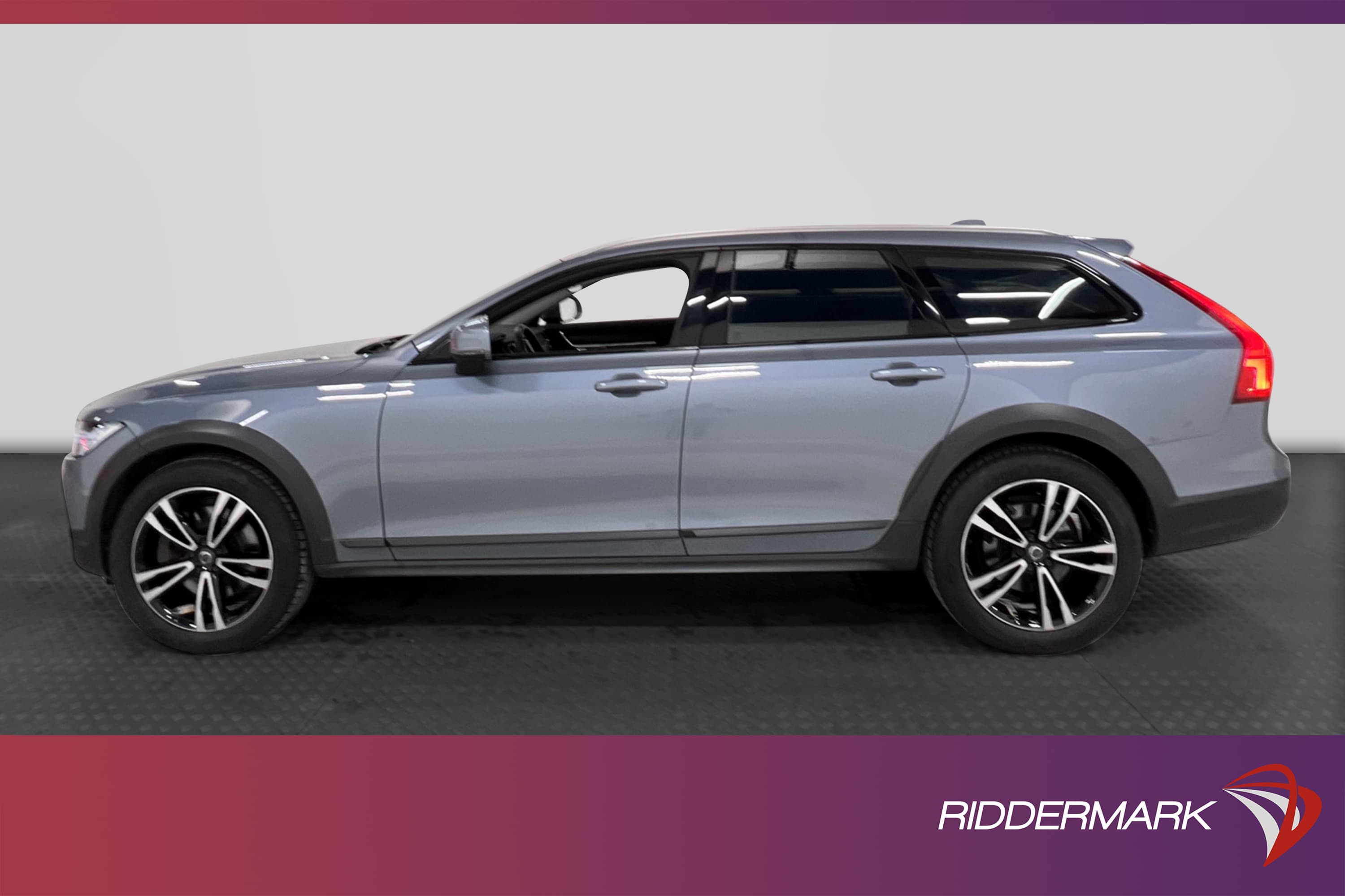 Volvo V90 Cross Country