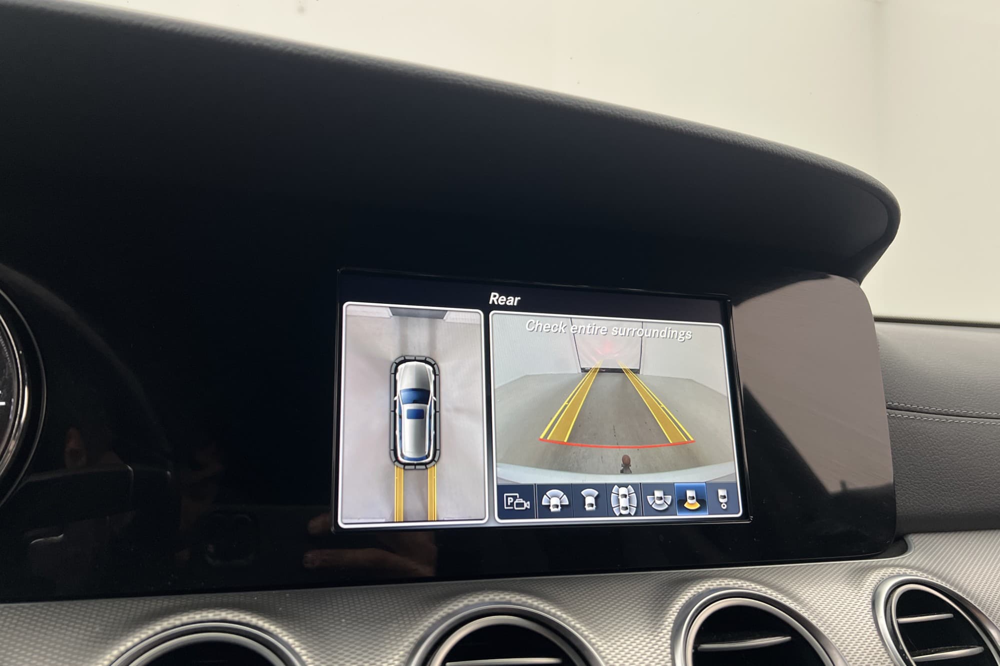 Mercedes-Benz E 220 T d AMG Drag Burmester 360° Navi
