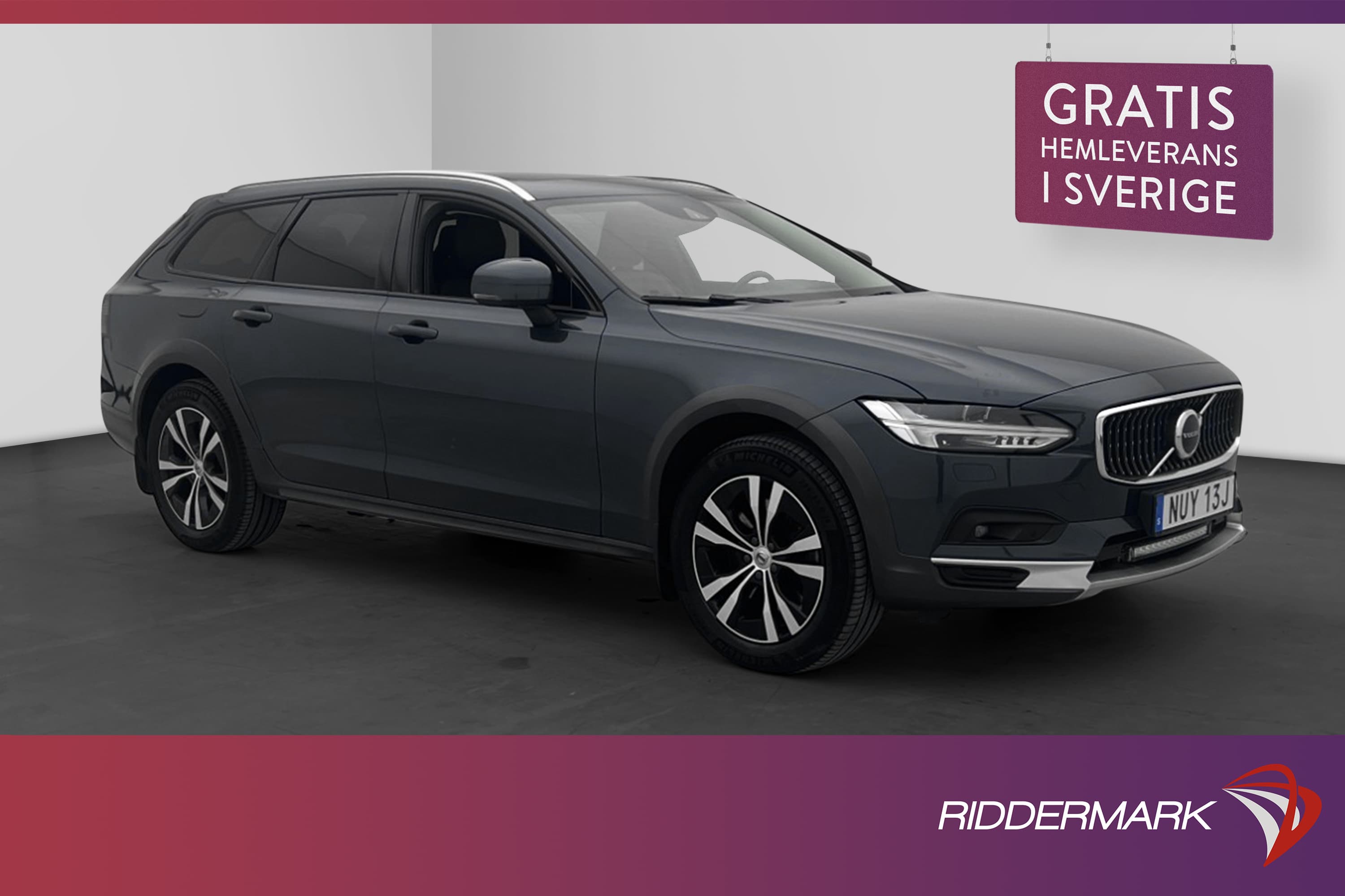 Volvo V90 Cross Country B5