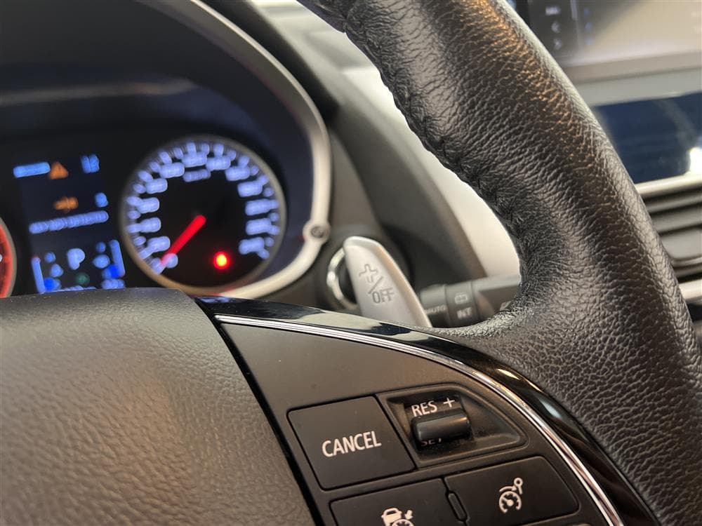 Mitsubishi Eclipse Cross 1.5 4WD 163hk HUD Pano 360° Värmare