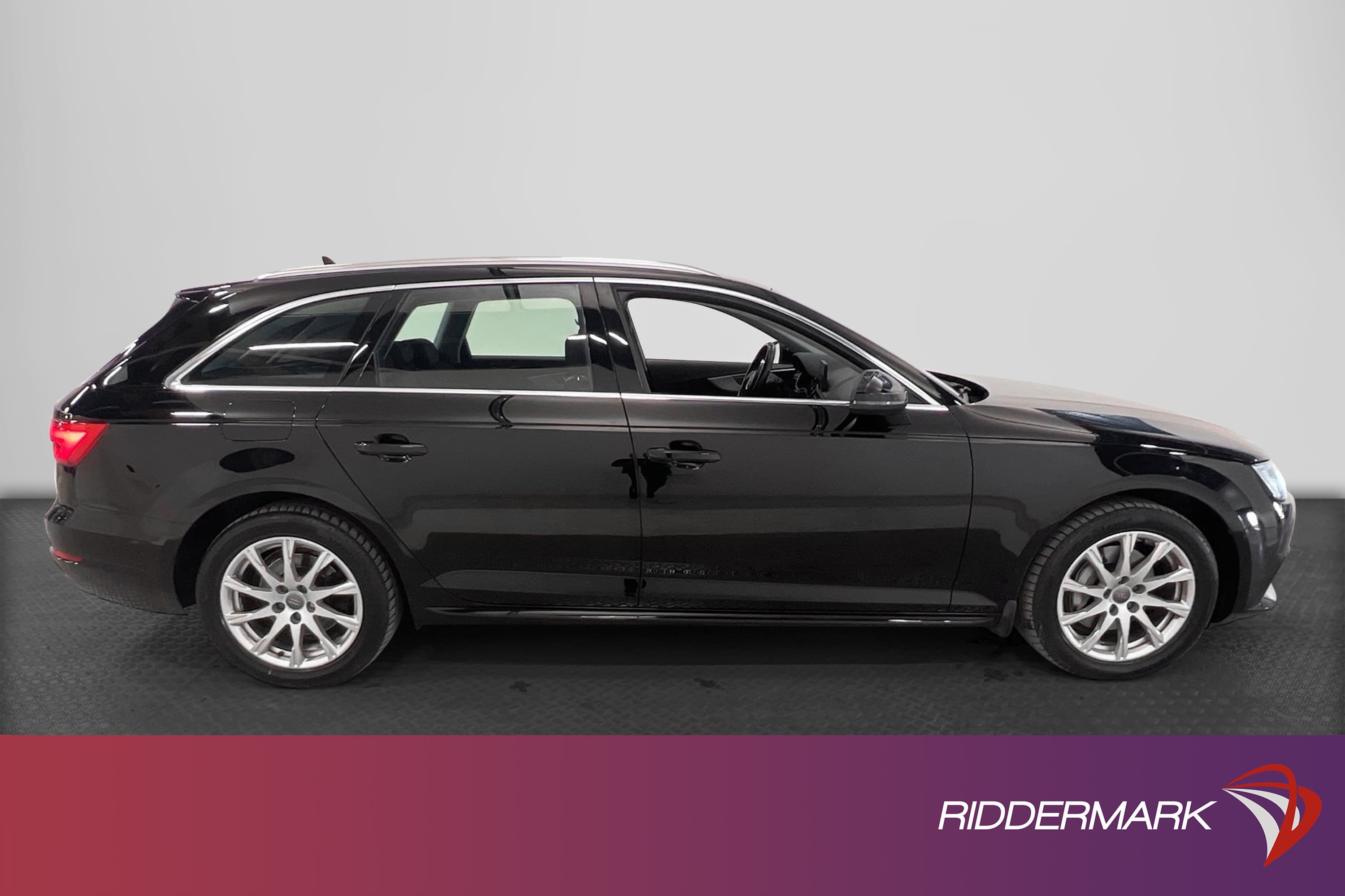 Audi A4 2.0 TDI Quattro 190hk D-Värmare Drag Audi Connect 