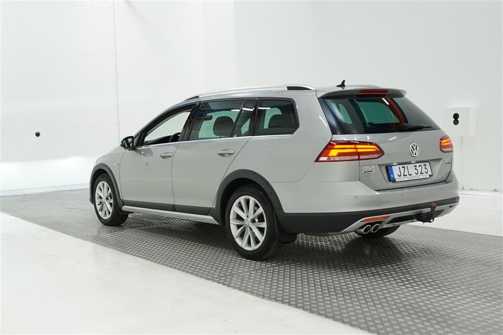 Volkswagen Golf Alltrack 2.0 TDI 4M D-Värm Cockpit B-Kameraexteriör