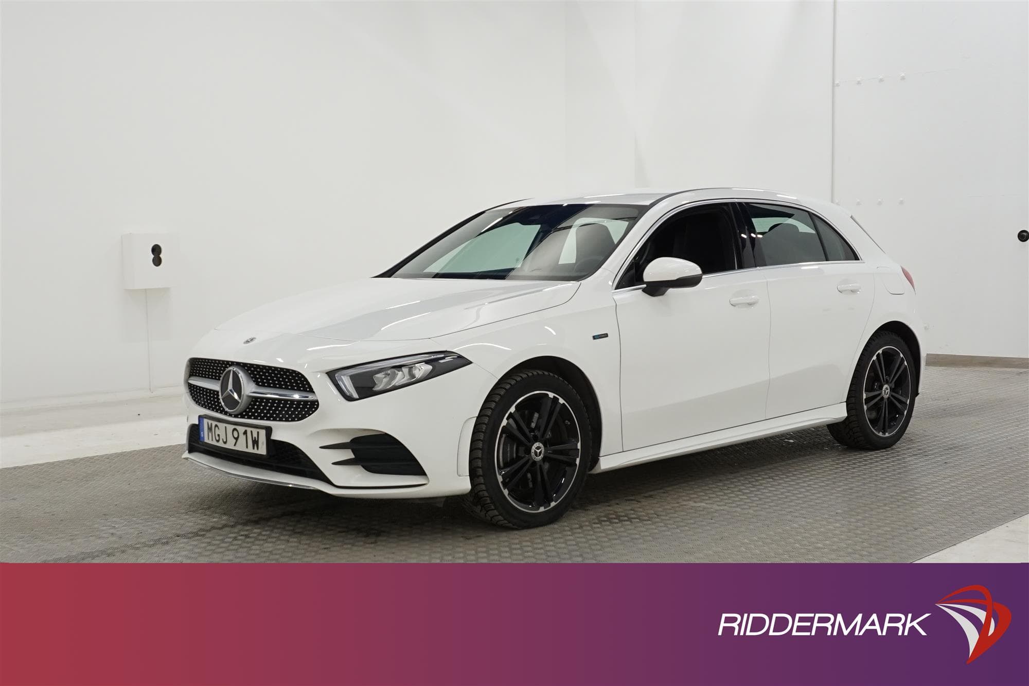 Mercedes-Benz A 250 e 218hk
