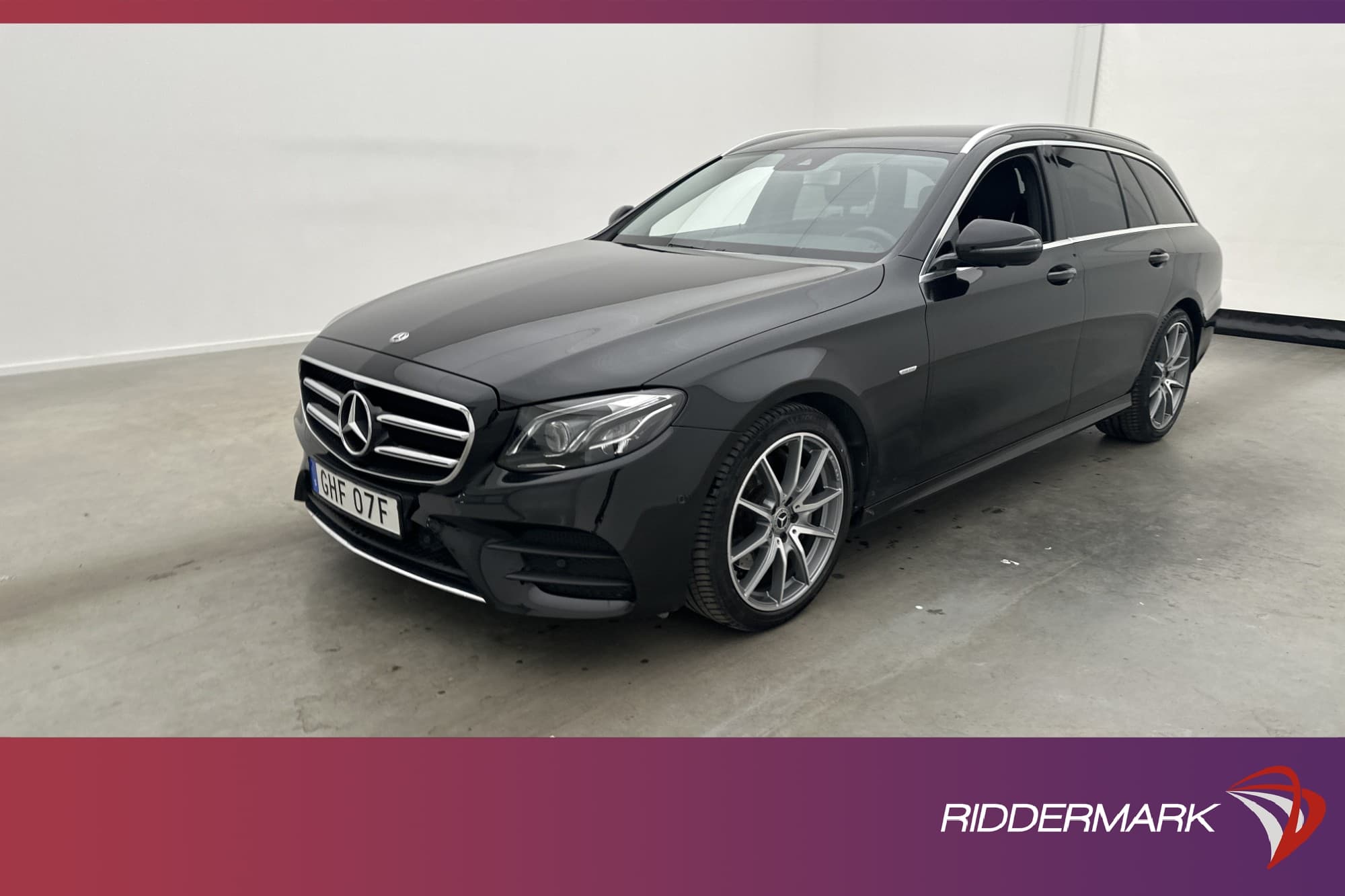 Mercedes-Benz E 220 T d 4M