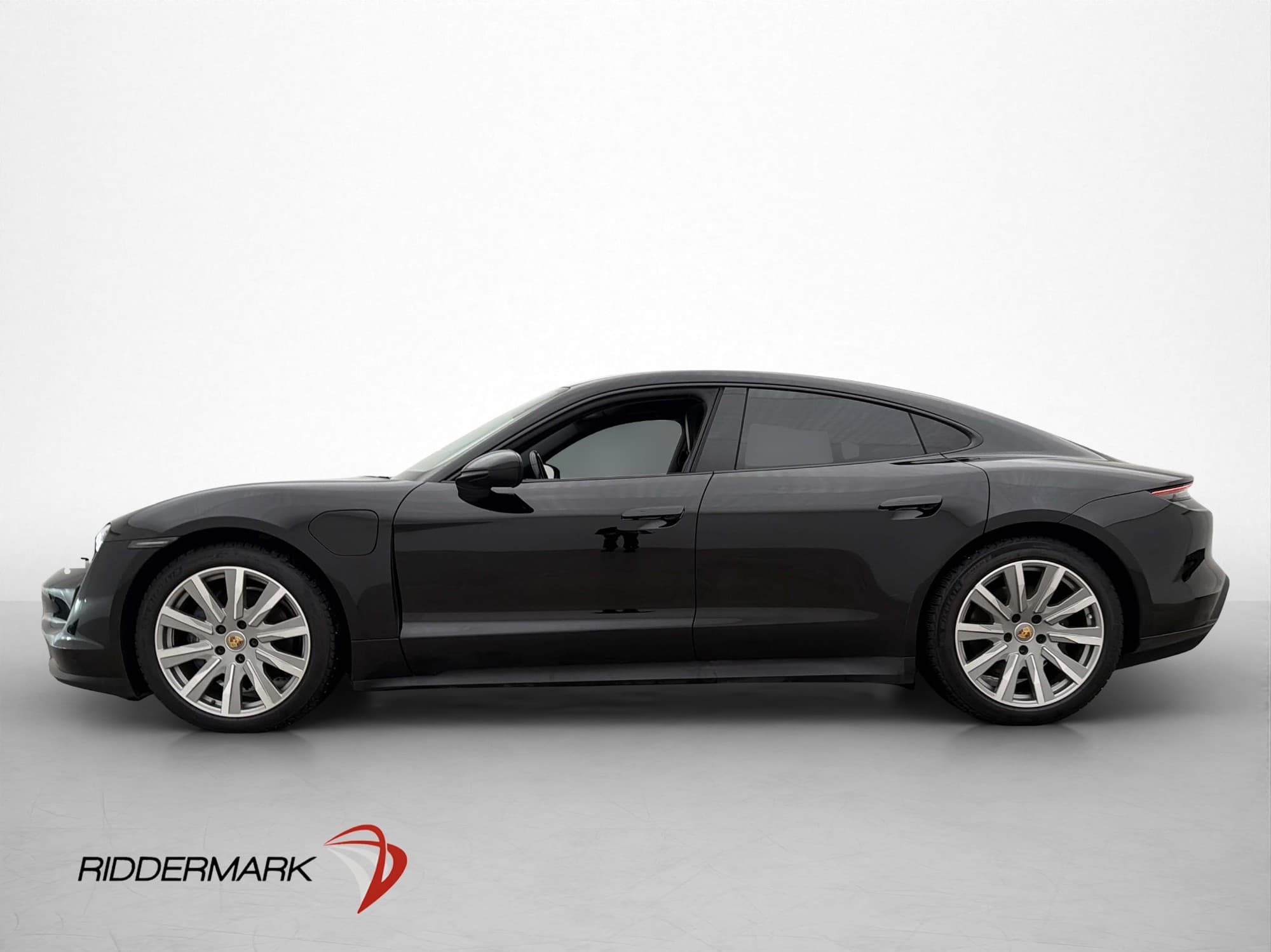 Porsche Taycan Direct Drive 381hk Pano Sport Chrono Kamera