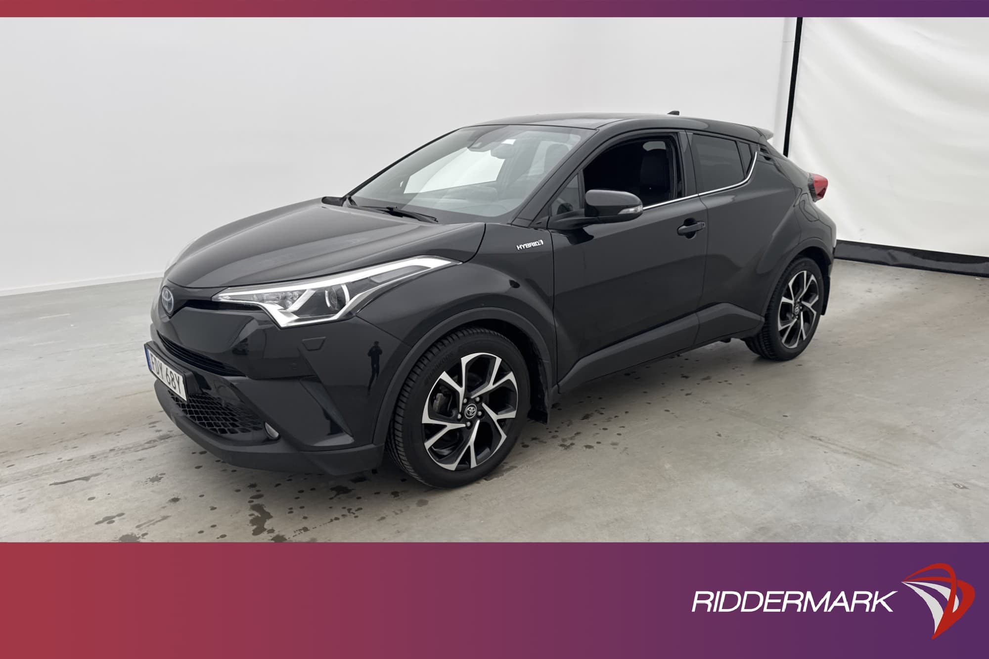 Toyota C-HR Hybrid 122hk