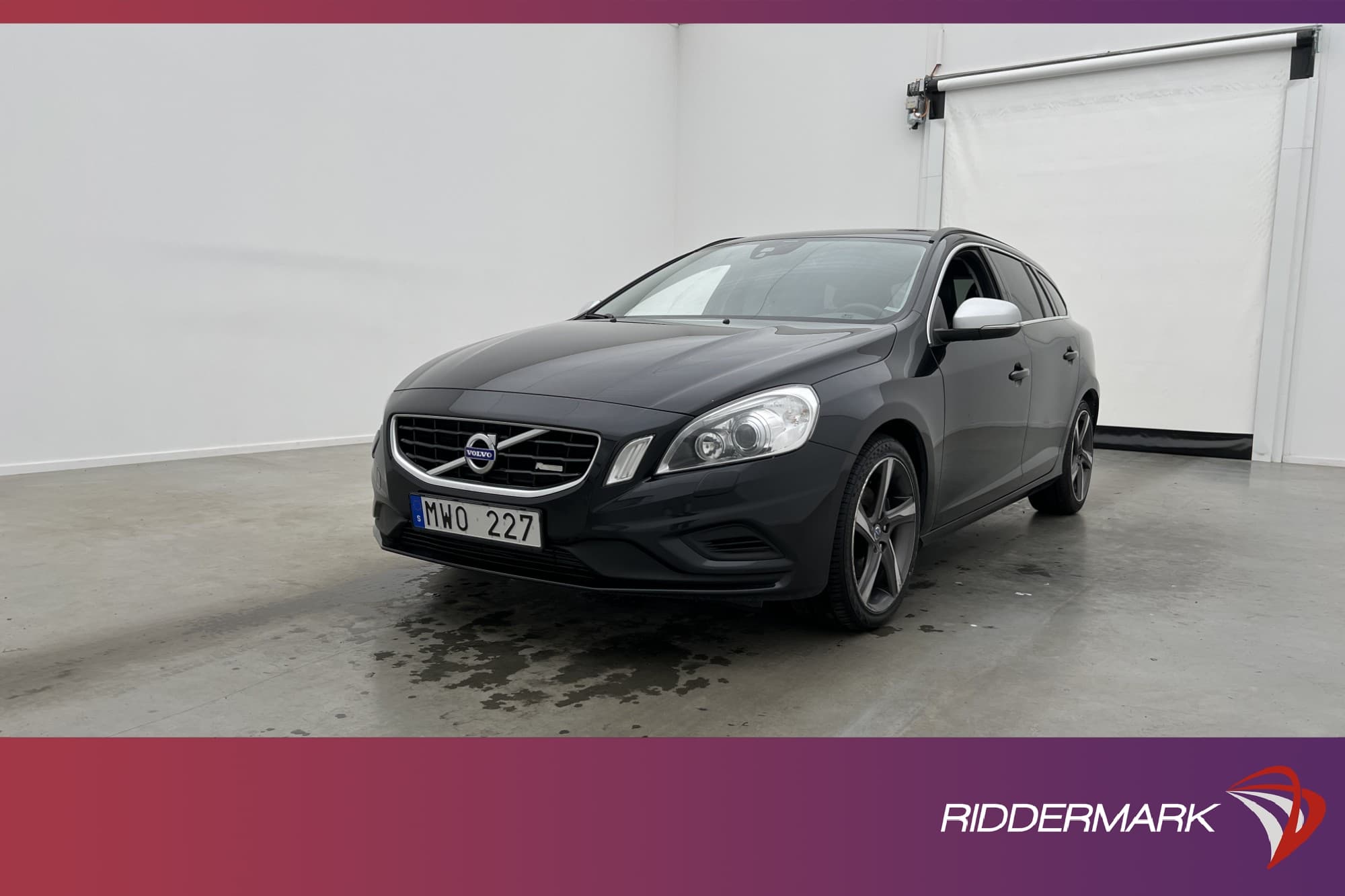 Volvo V60 D4 163hk R-Design Helskinn Värmare Dragkrok