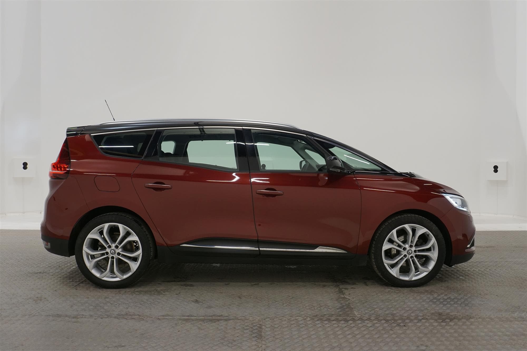 Renault Grand Scénic 1.2 TCe 132hk 7 Sits Navigator Keyless 