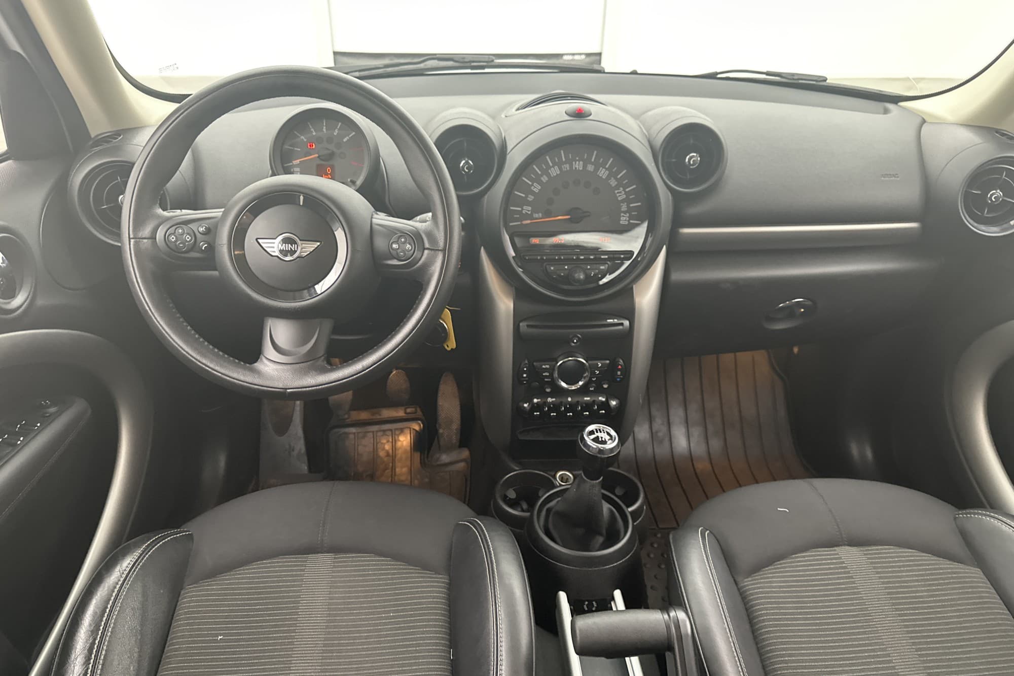MINI Countryman ALL4 122hk Chili Sensorer Halvskinn