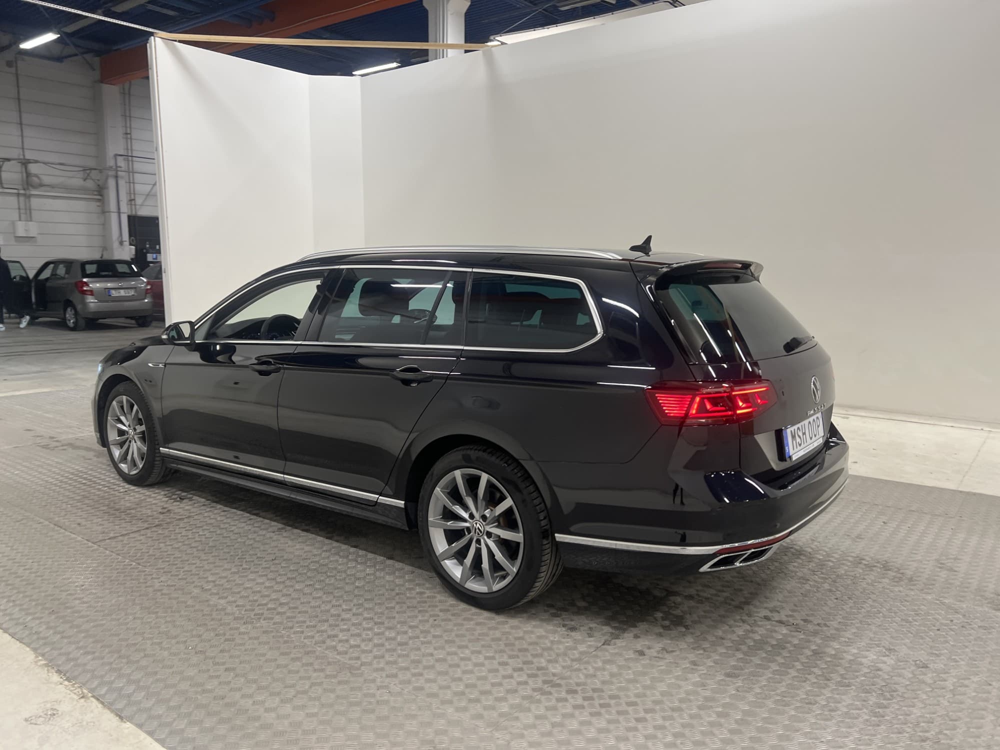 Volkswagen Passat 2.0 TDI 4M 200hk