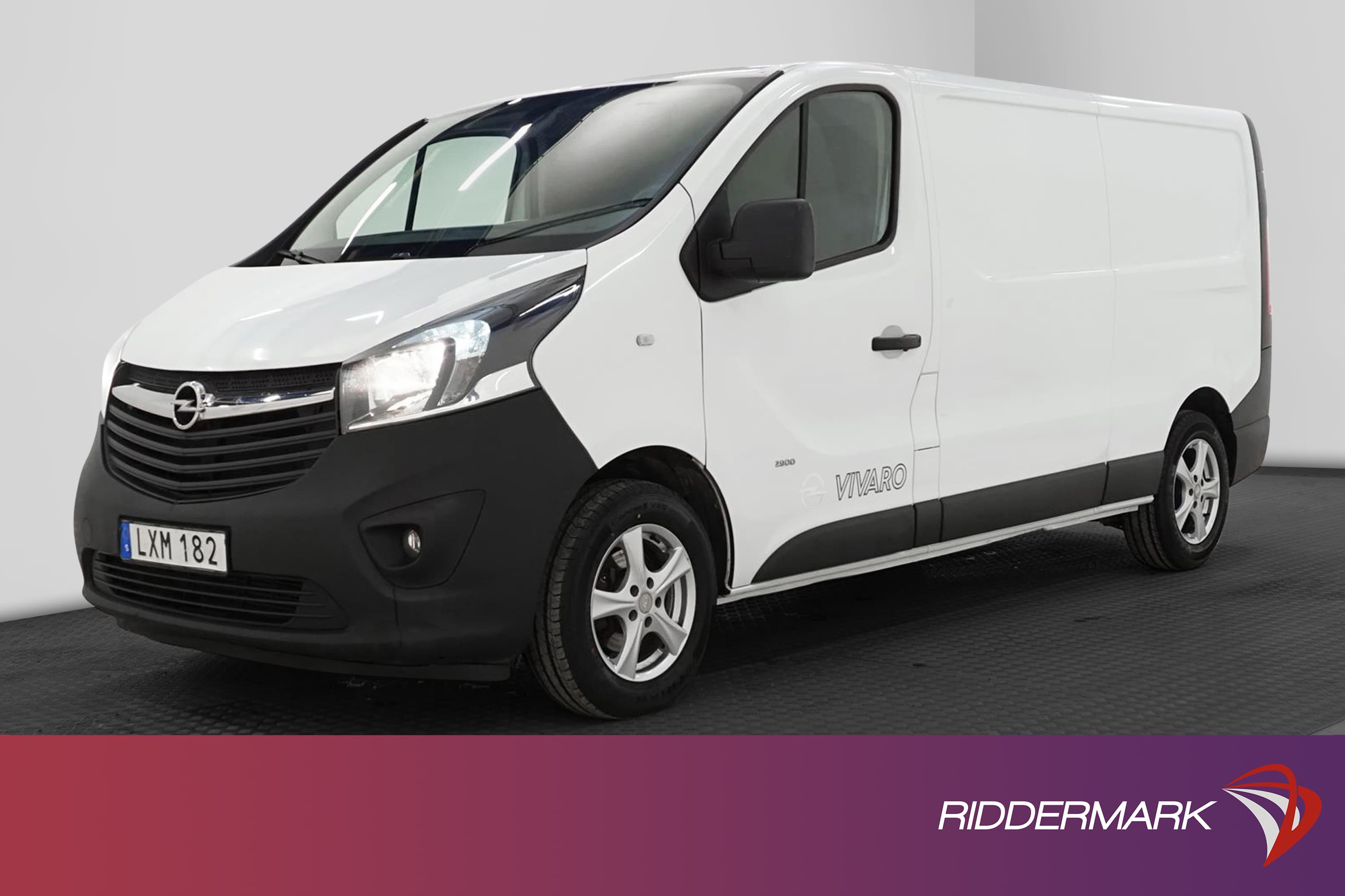 Opel Vivaro 1.6CDTI PDC Lång Dragkrok Värmare