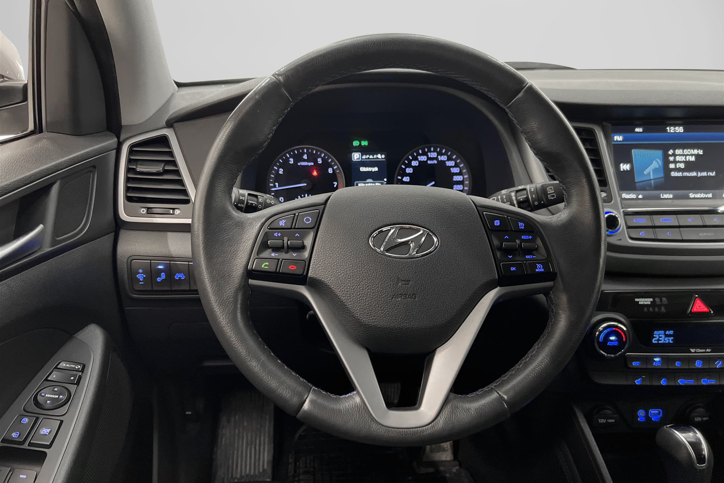 Hyundai Tucson 1.6 T-GDI 4WD 177hk Kamera Navi Välservad