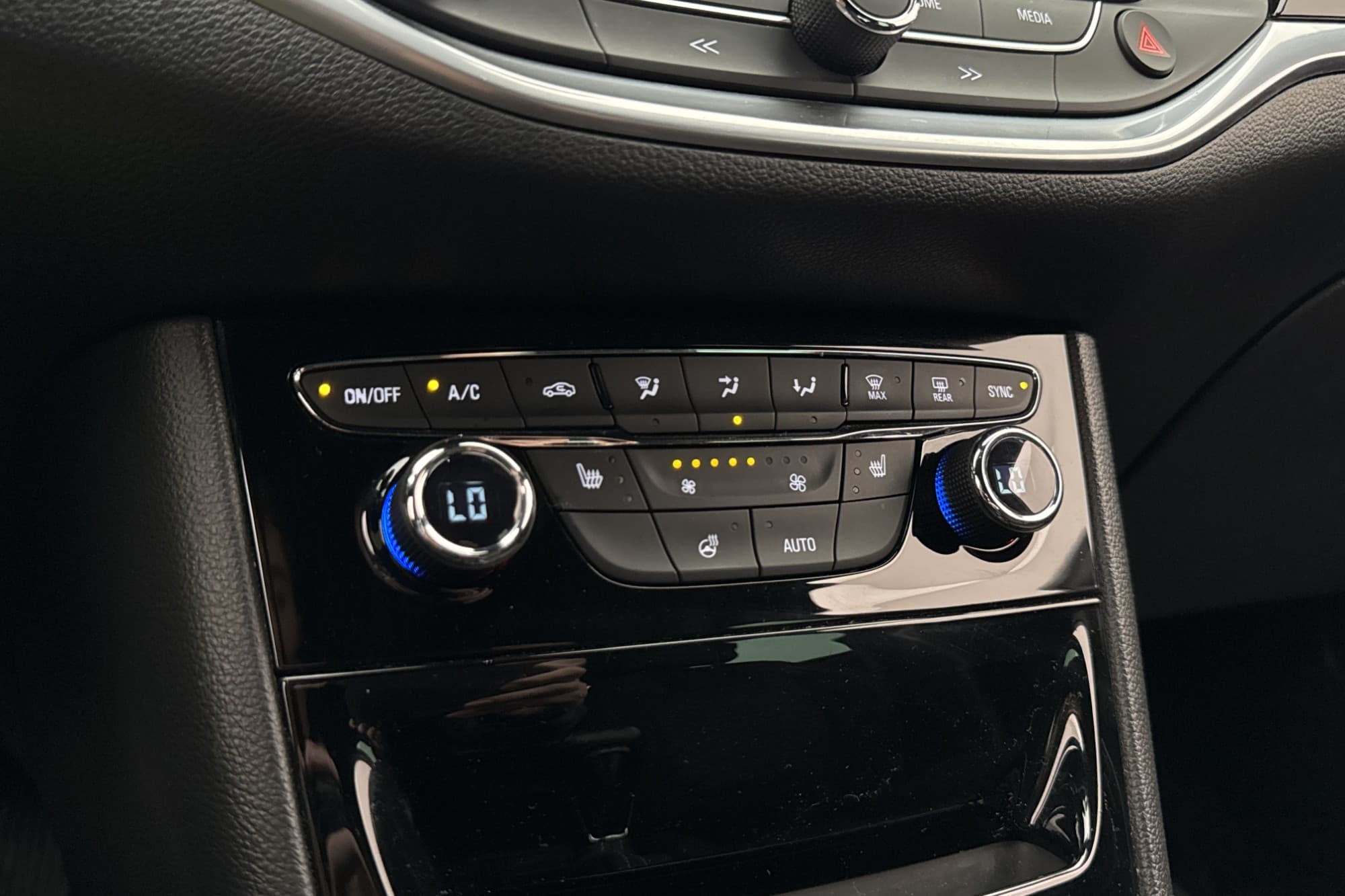 Opel Astra 1.4 EDIT ecoFLEX Dynamic Värmare Navi Rattvärme