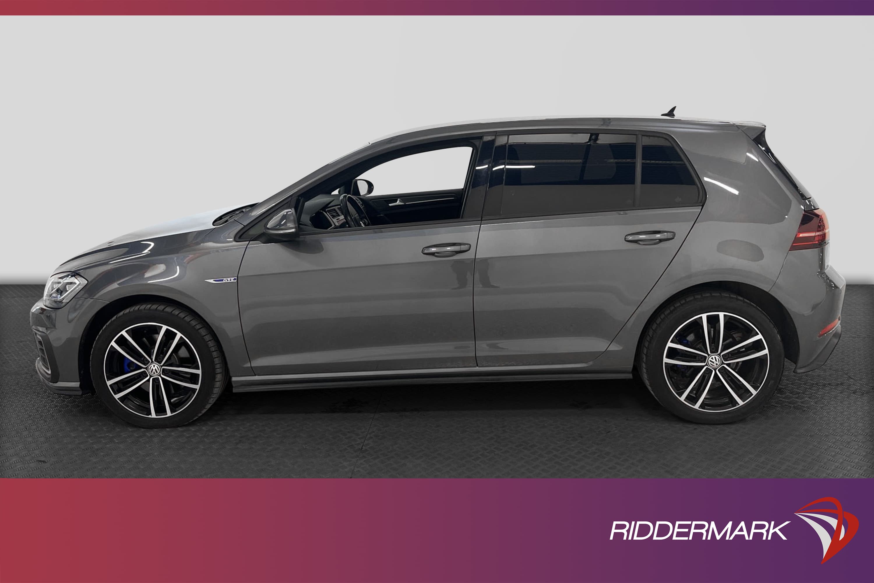 Volkswagen Golf GTE 204hk