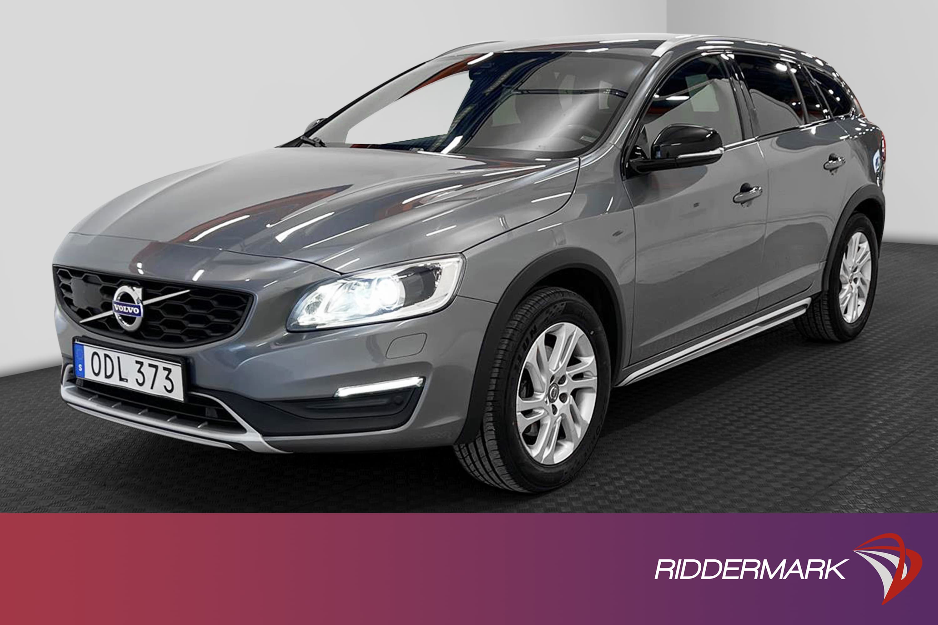 Volvo V60 Cross Country D4 190hk Voc D-Värm Drag BLIS PDC