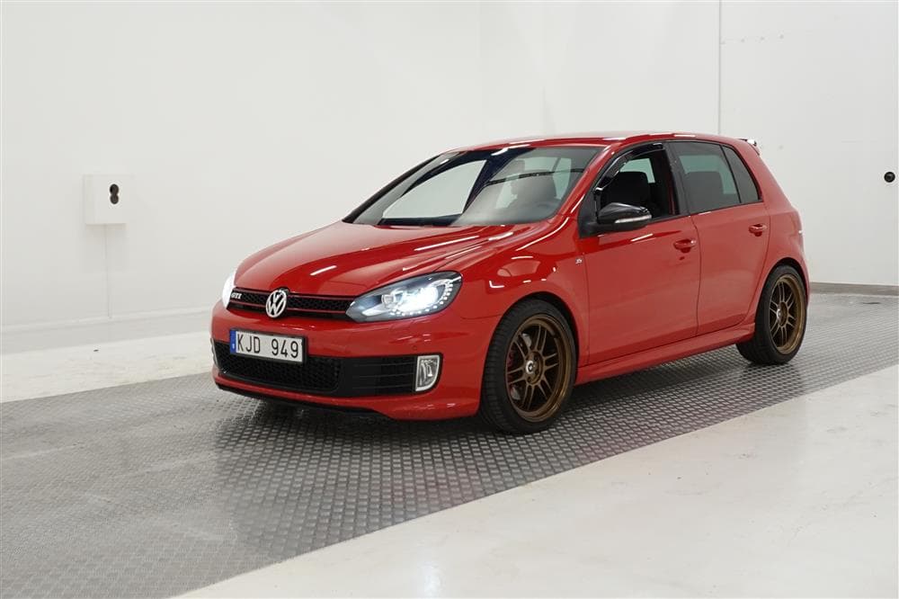 Volkswagen Golf GTI Edition 35 235hk