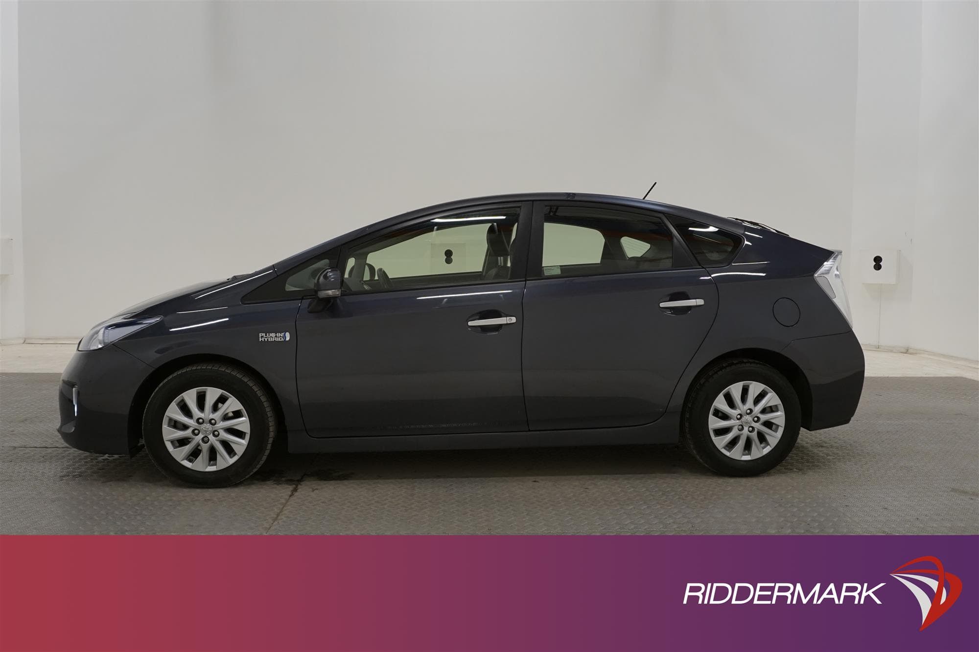 Toyota Prius 1.8 Plug-In 136hk