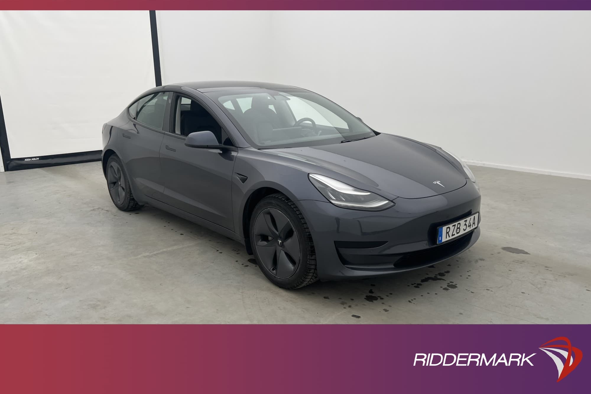 Tesla Model 3 Standrad Range Plus 258hk