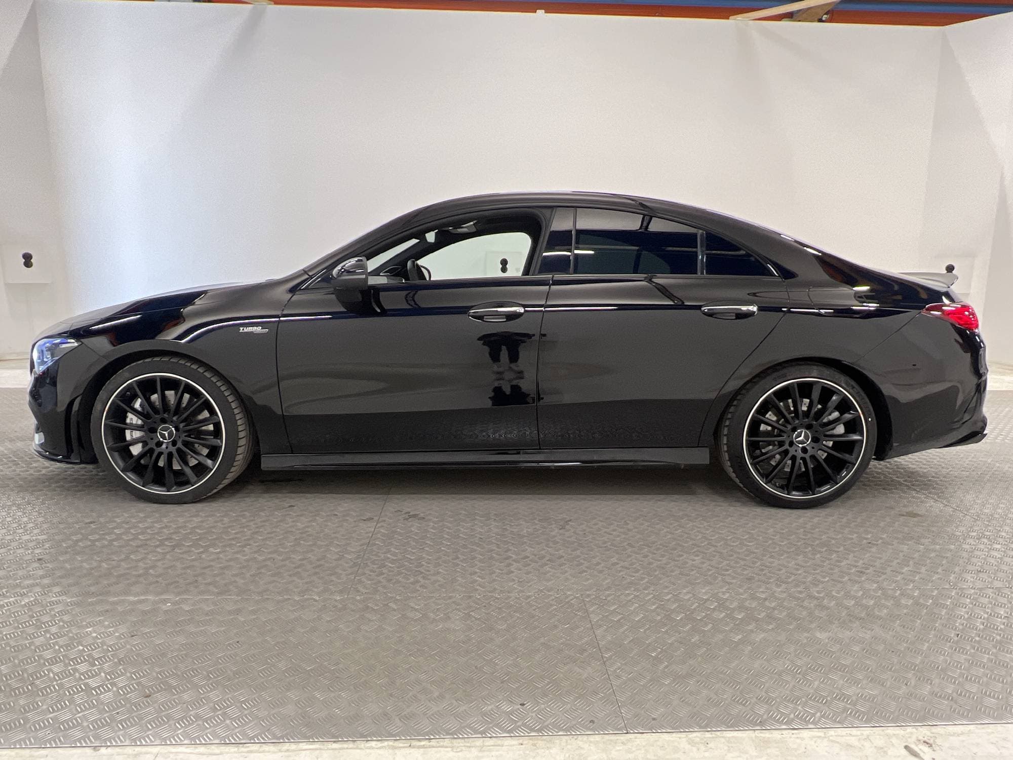 Mercedes-Benz AMG CLA 35 4M  360° Burmester Taklucka Värmare