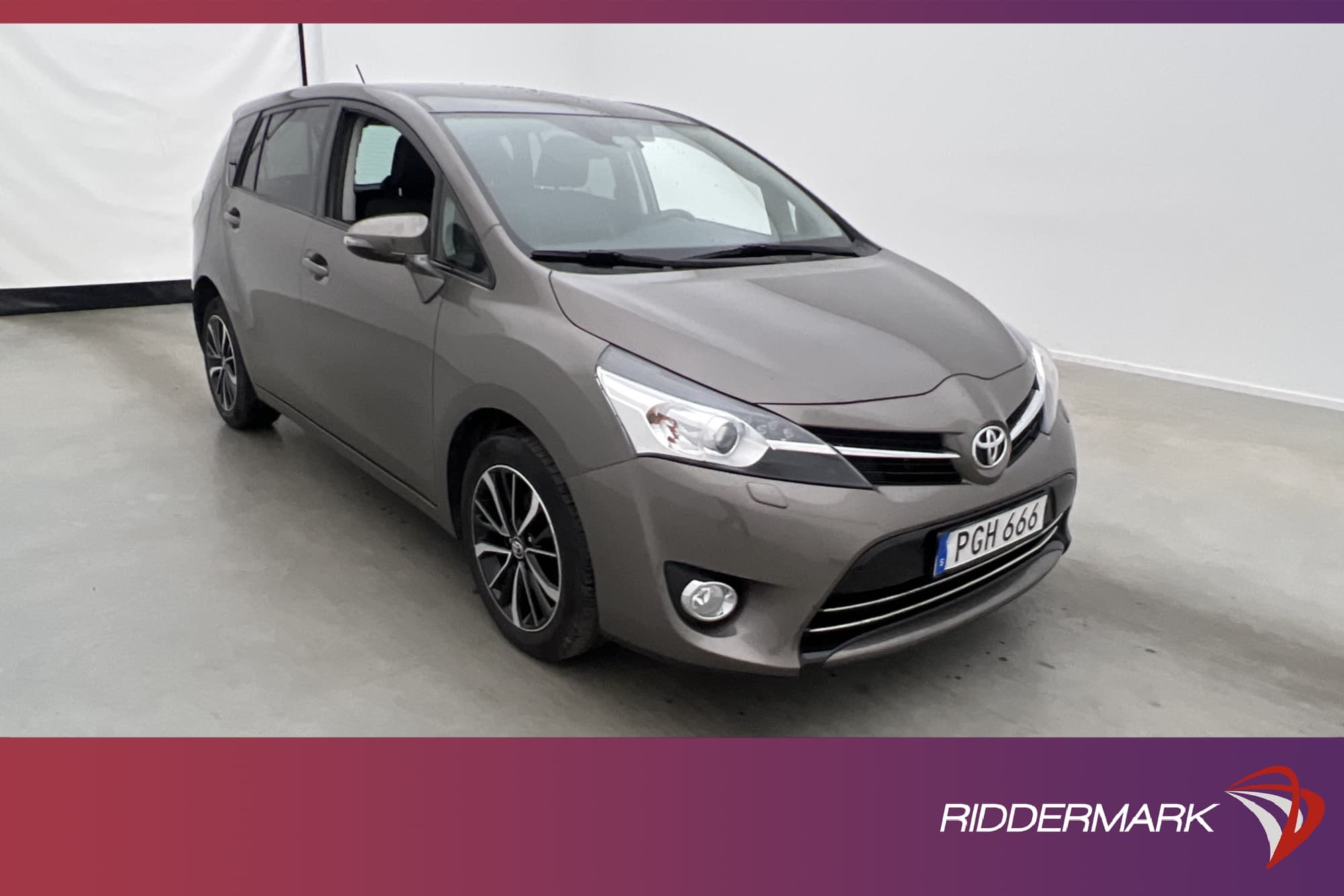 Toyota Verso 1.6 111hk Intense 7-Sits Pano Kamera Keyless