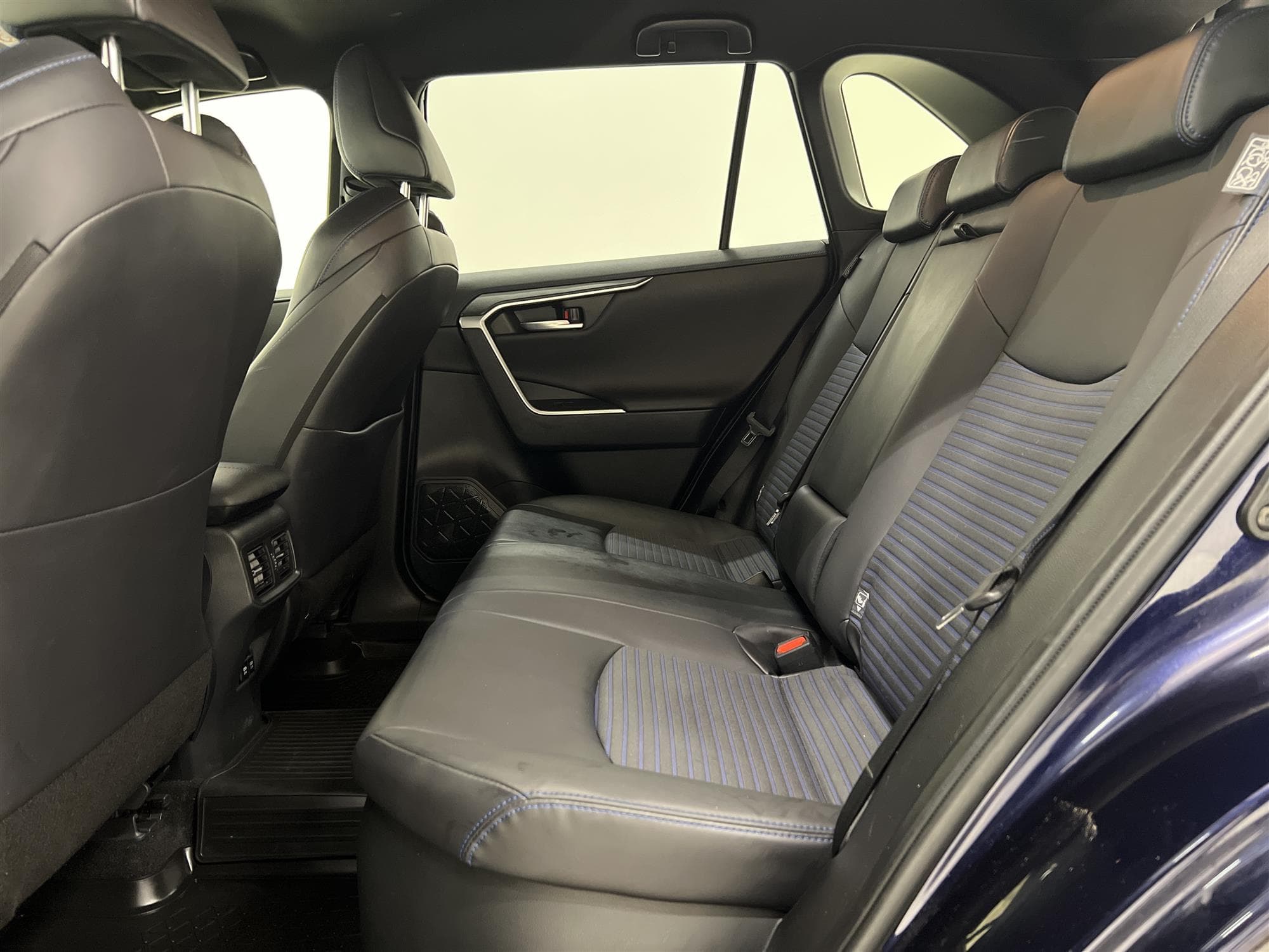 Toyota RAV4 Hybrid AWD 222hk Executive 1 Brukare JBL 360