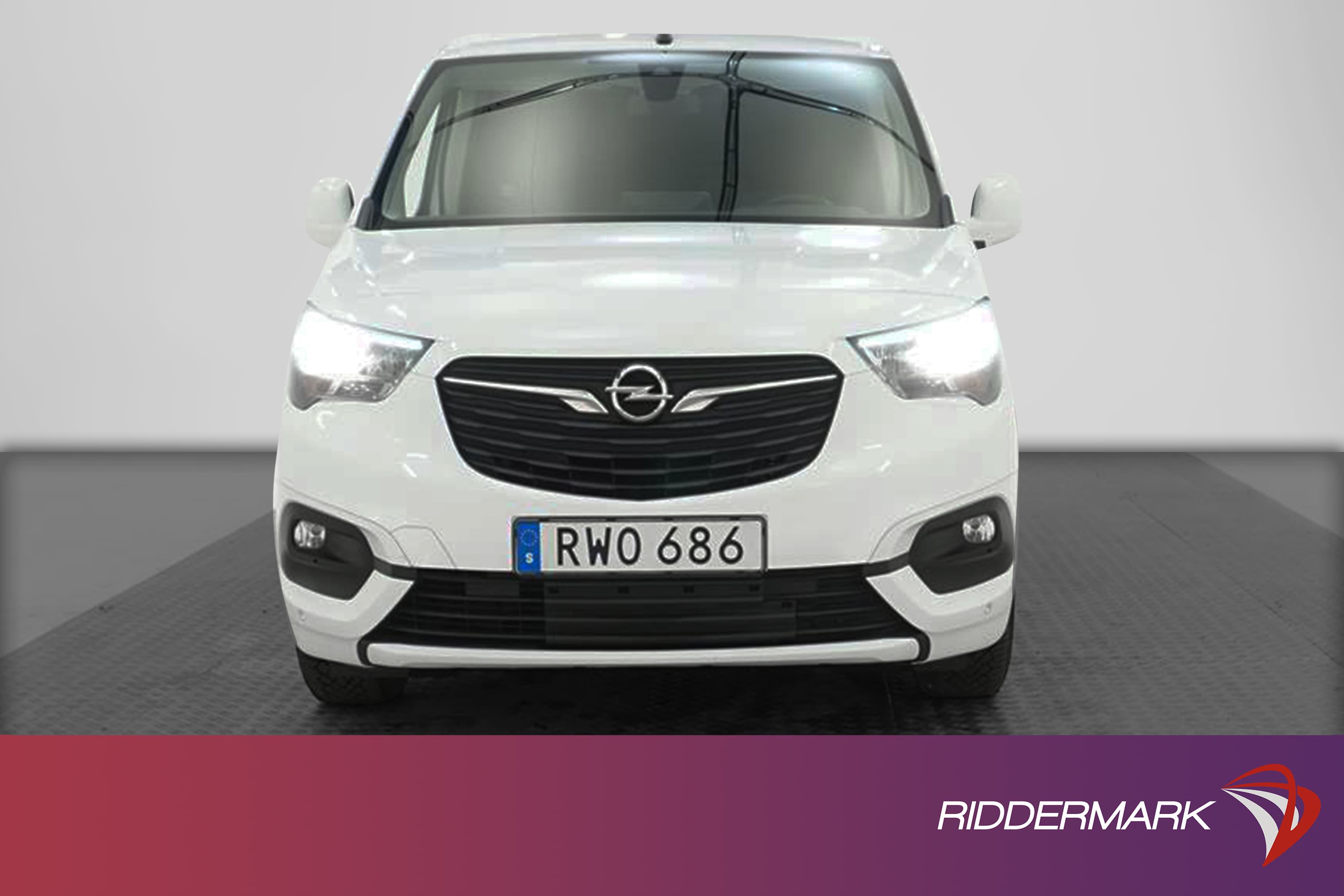 Opel Combo Launch Edition 1.5CDTI 130hk PDC 1-Brukare Moms