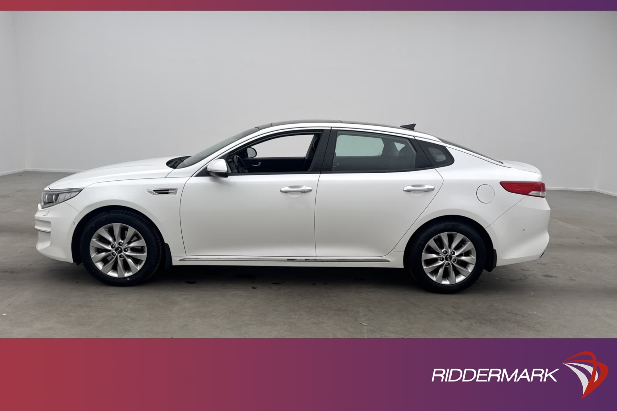 Kia Optima 1.7 VGT  Launch Edition Panoramatak H/K Kamera 