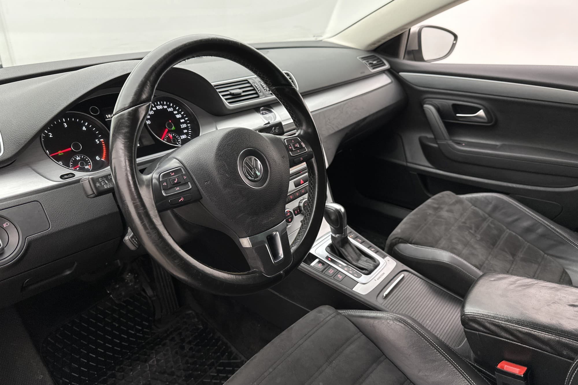 Volkswagen CC 2.0 TDI 4Motion 177hk Premium D-Värmare Drag