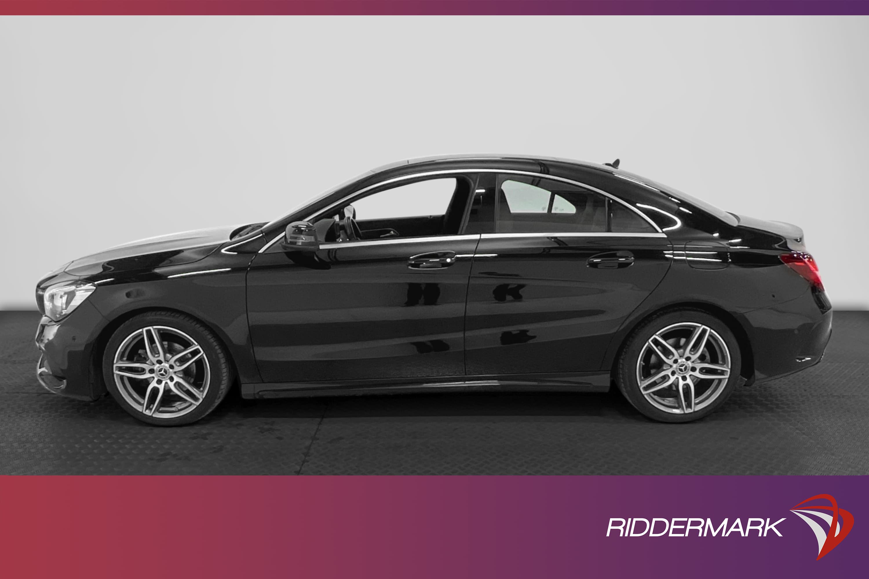 Mercedes-Benz CLA 180 7G-DCT