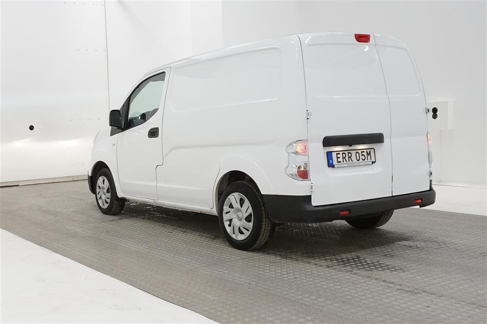 Nissan e-NV200 40,0 kWh 109hk El-skåpbil Kamera Moms 