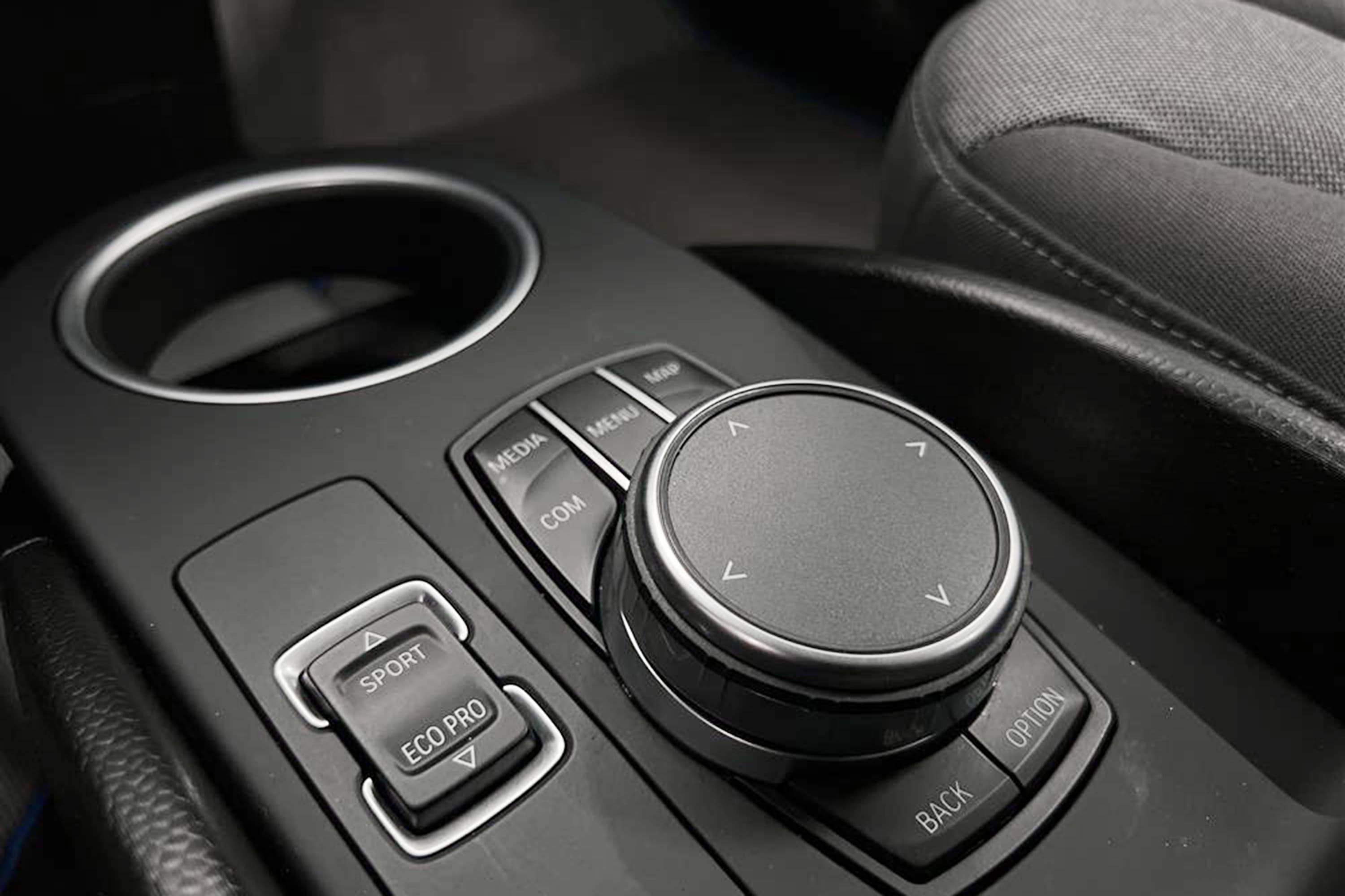 BMW i3s 94Ah 184hk Comfort Advanced Navi Snabbladdninginteriör