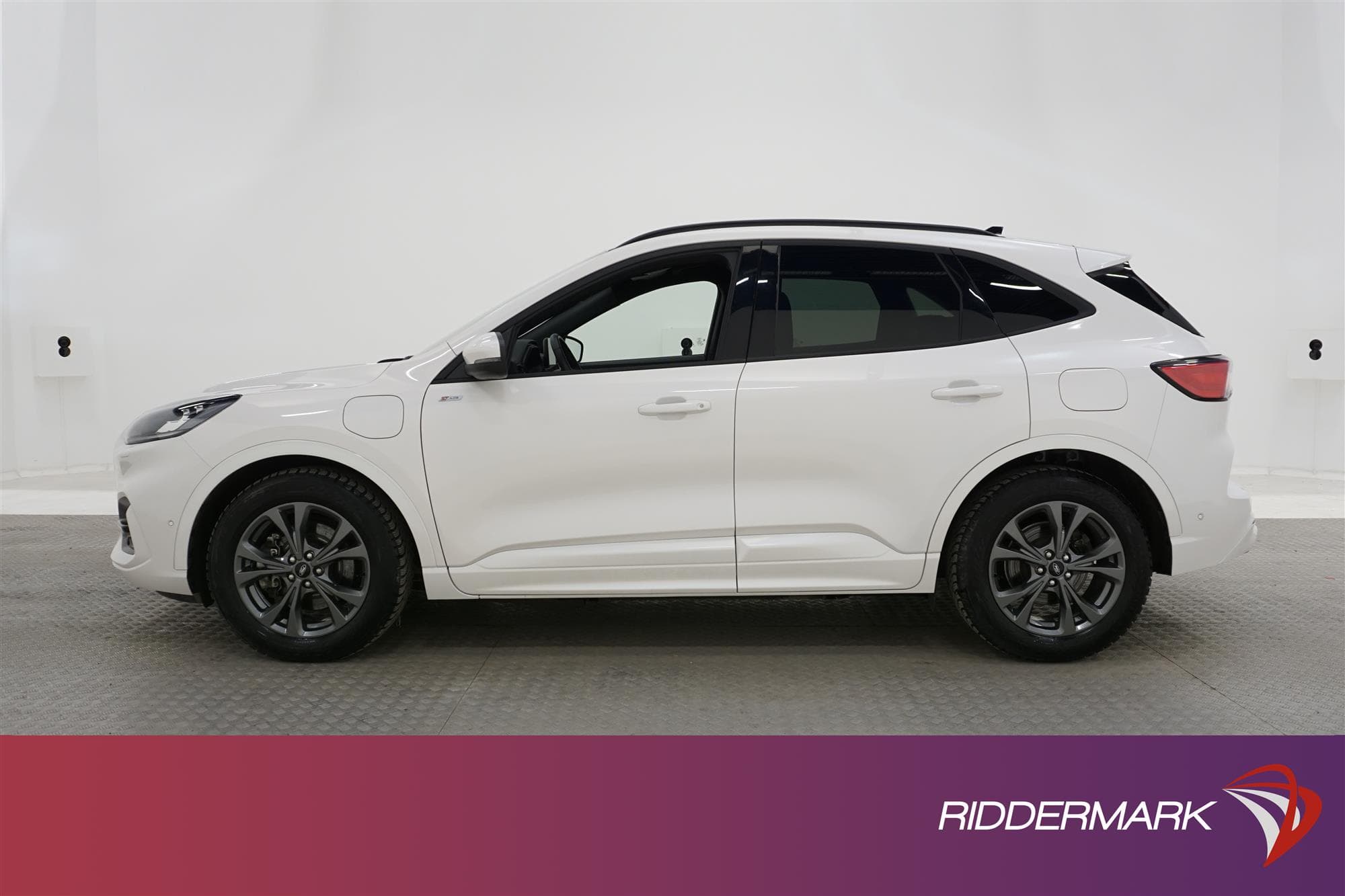 Ford Kuga Plug-In Hybrid 225hk