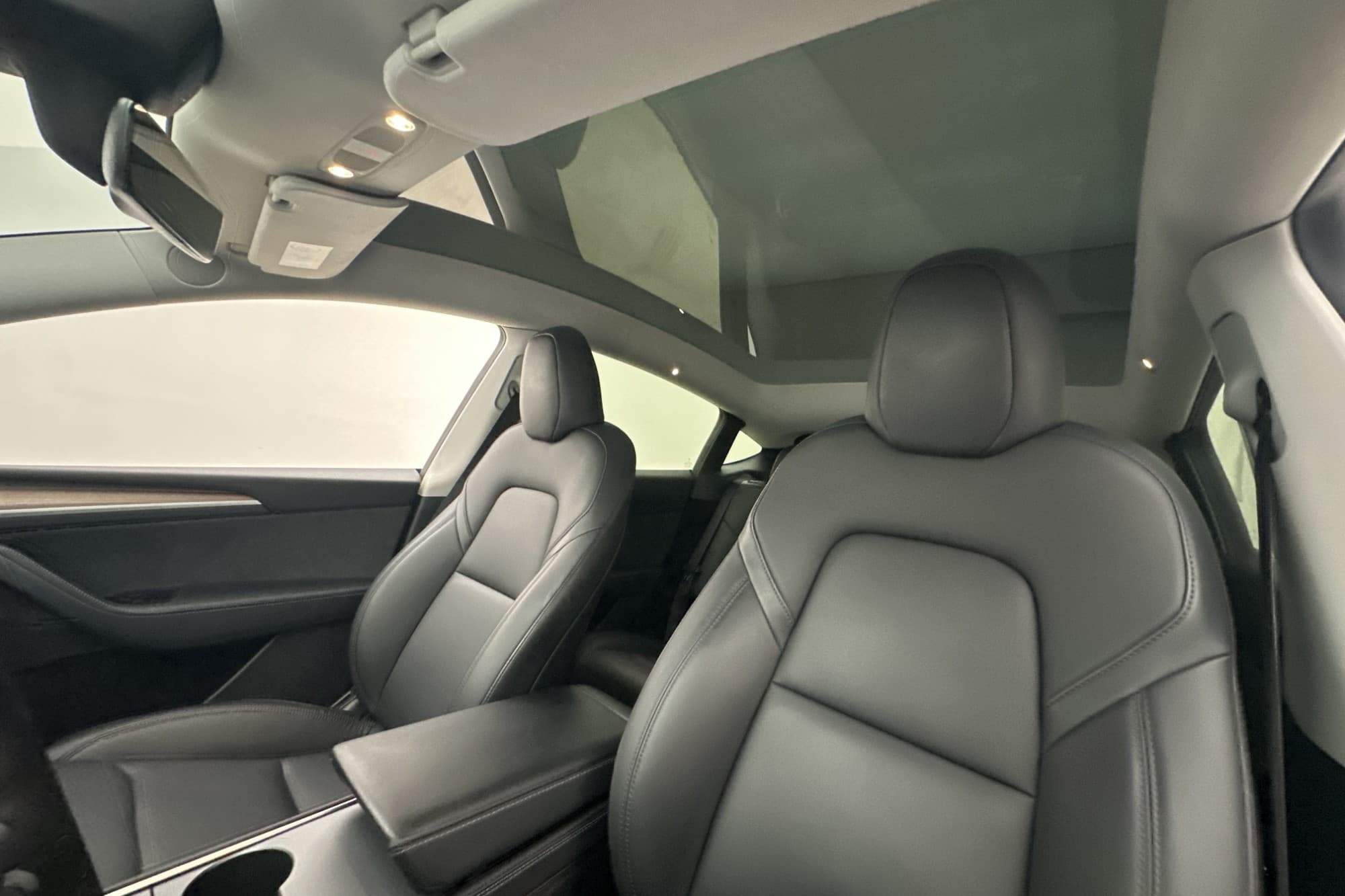 Tesla Model Y Performance AWD Autopilot Svensksåld MOMS