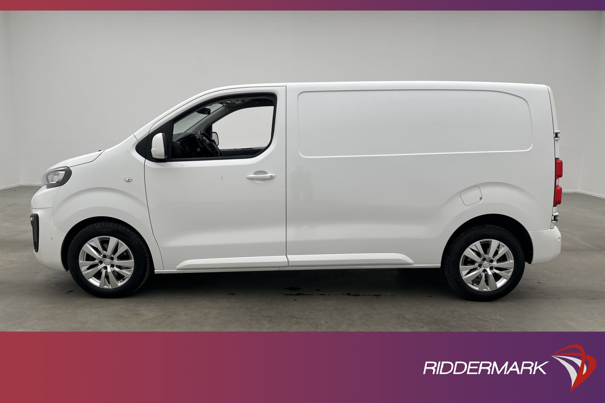Peugeot Expert L2  Ny-Kamrem Drag V-inr CARPLAY Kamera Moms